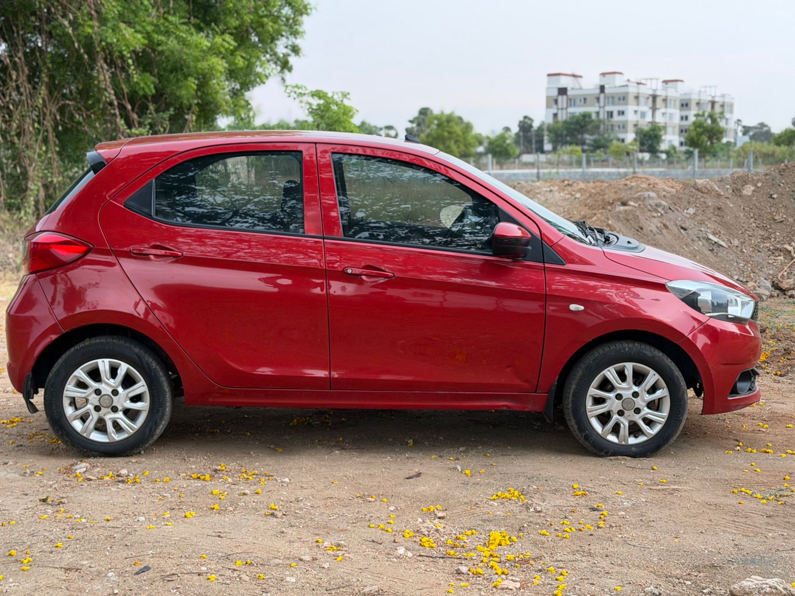 Tata Tiago - Image 2