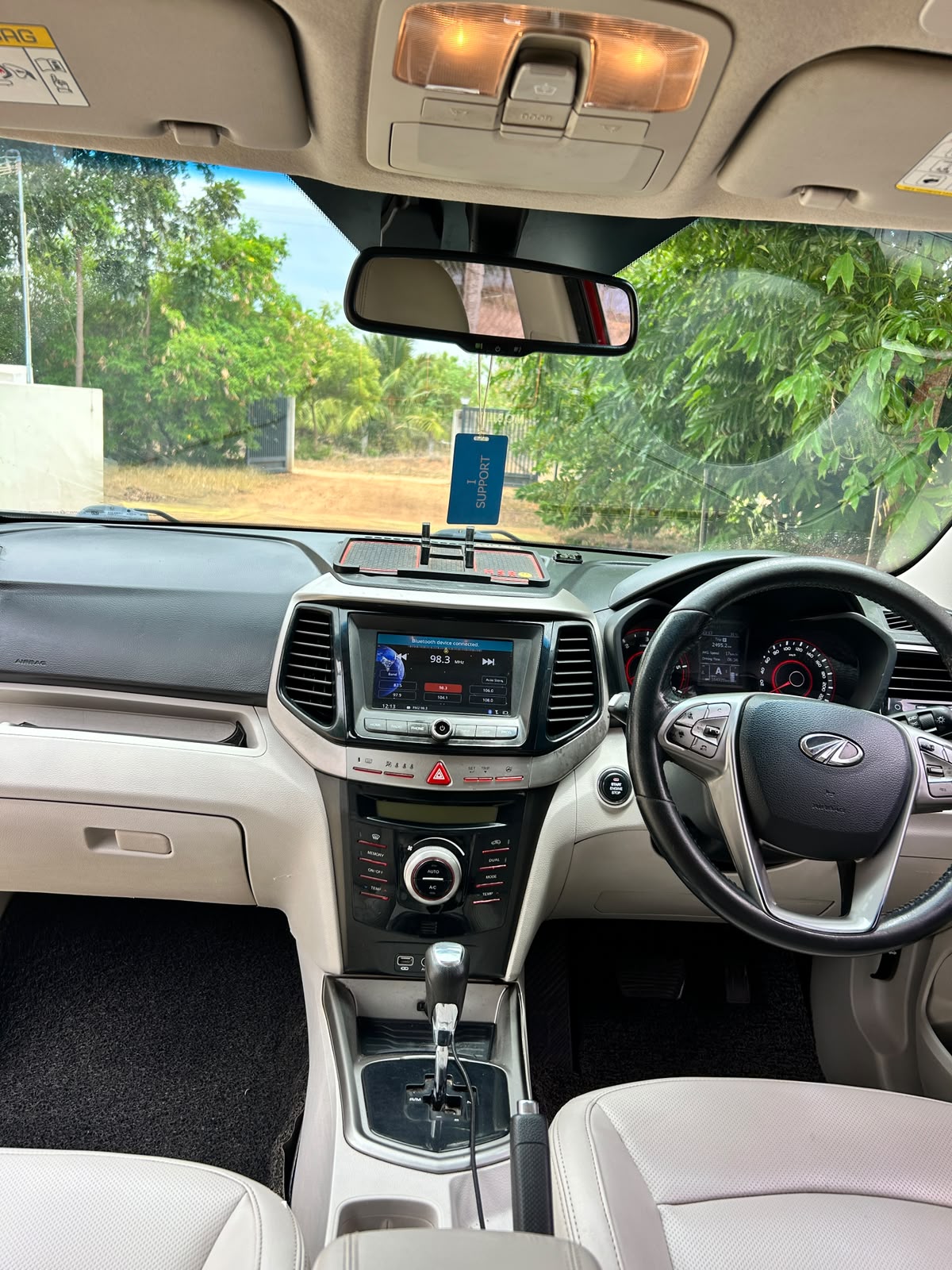 Mahindra XUV300 - Image 11