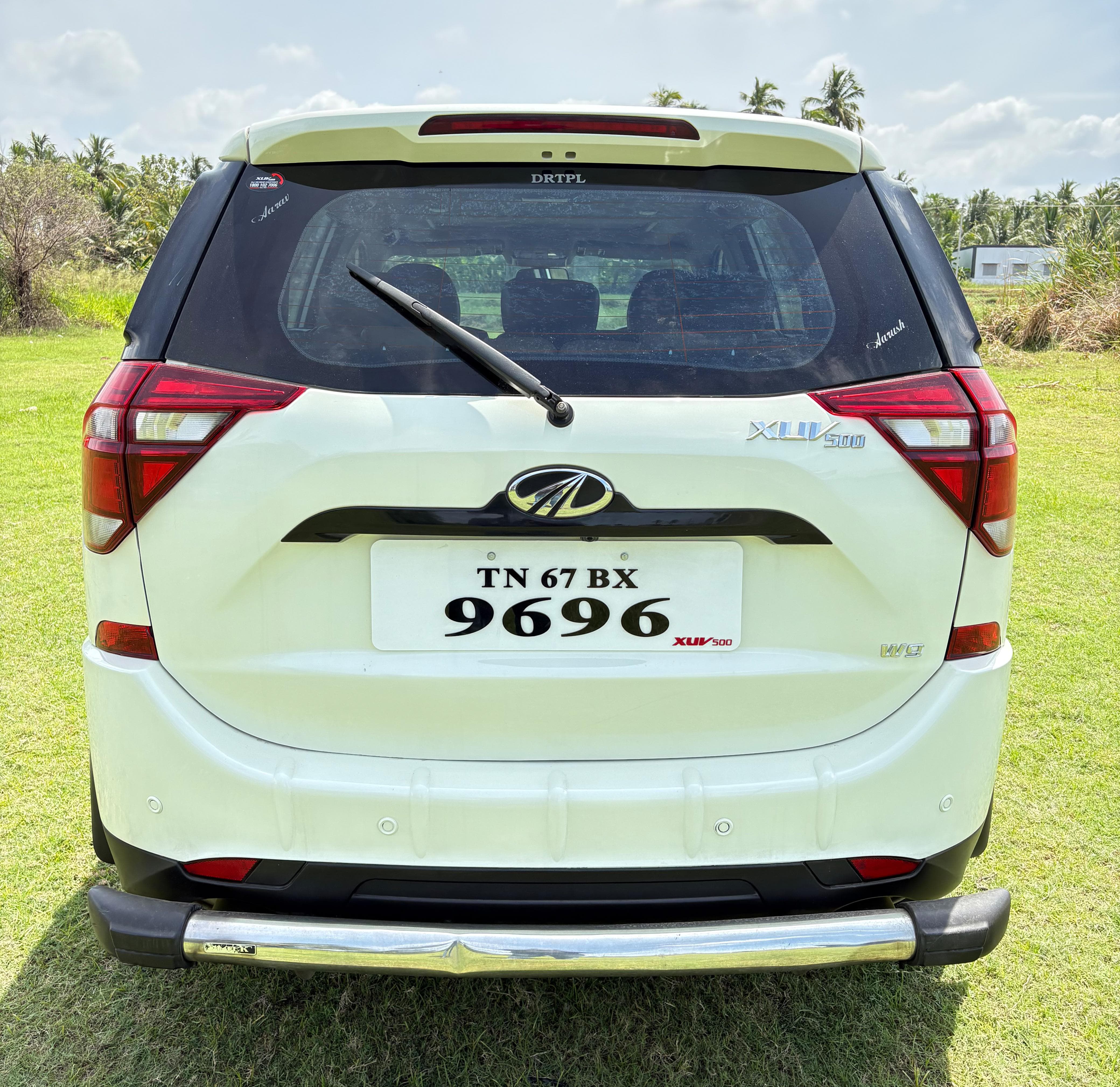 Mahindra XUV500 - Image 11