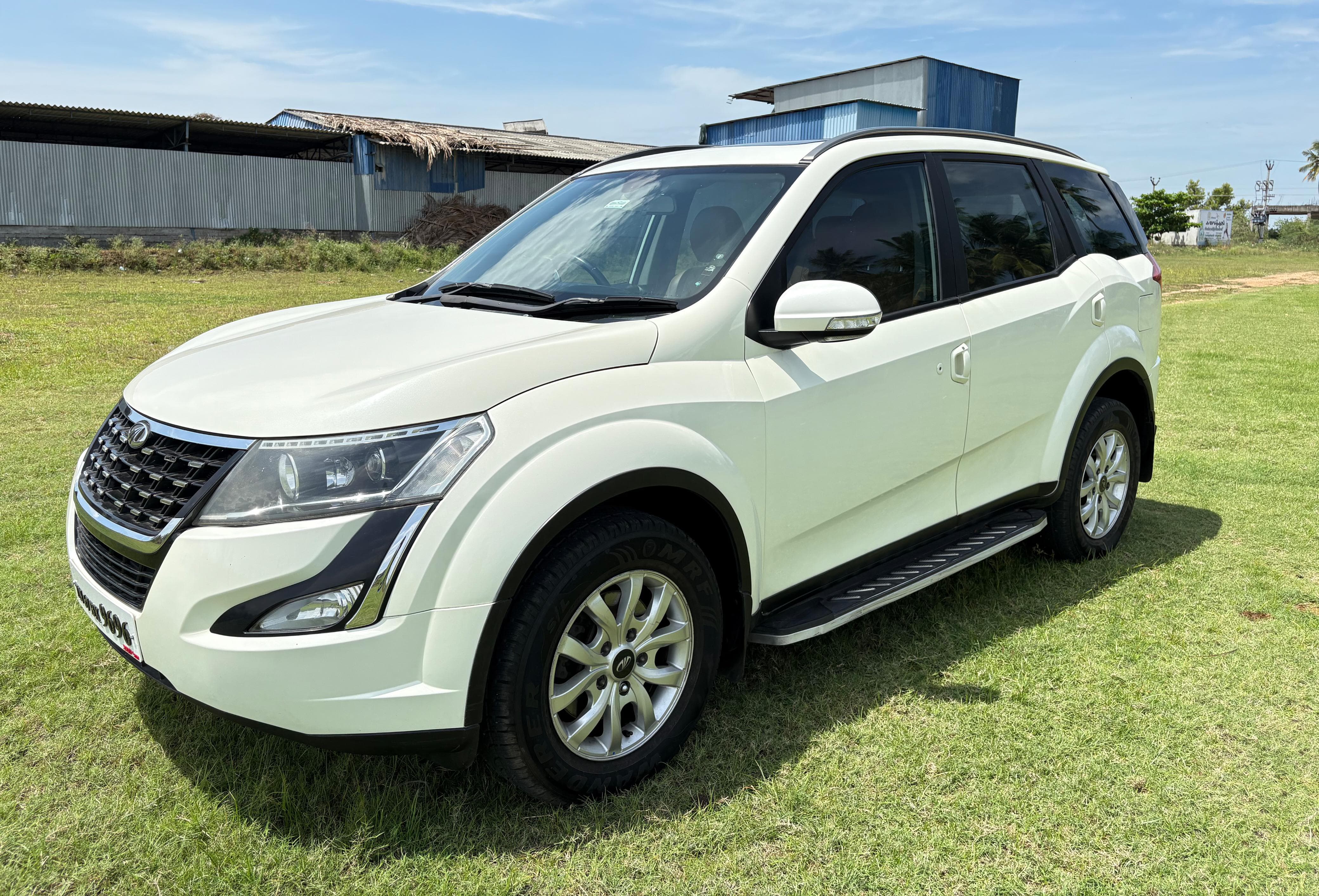Mahindra XUV500 - Image 3