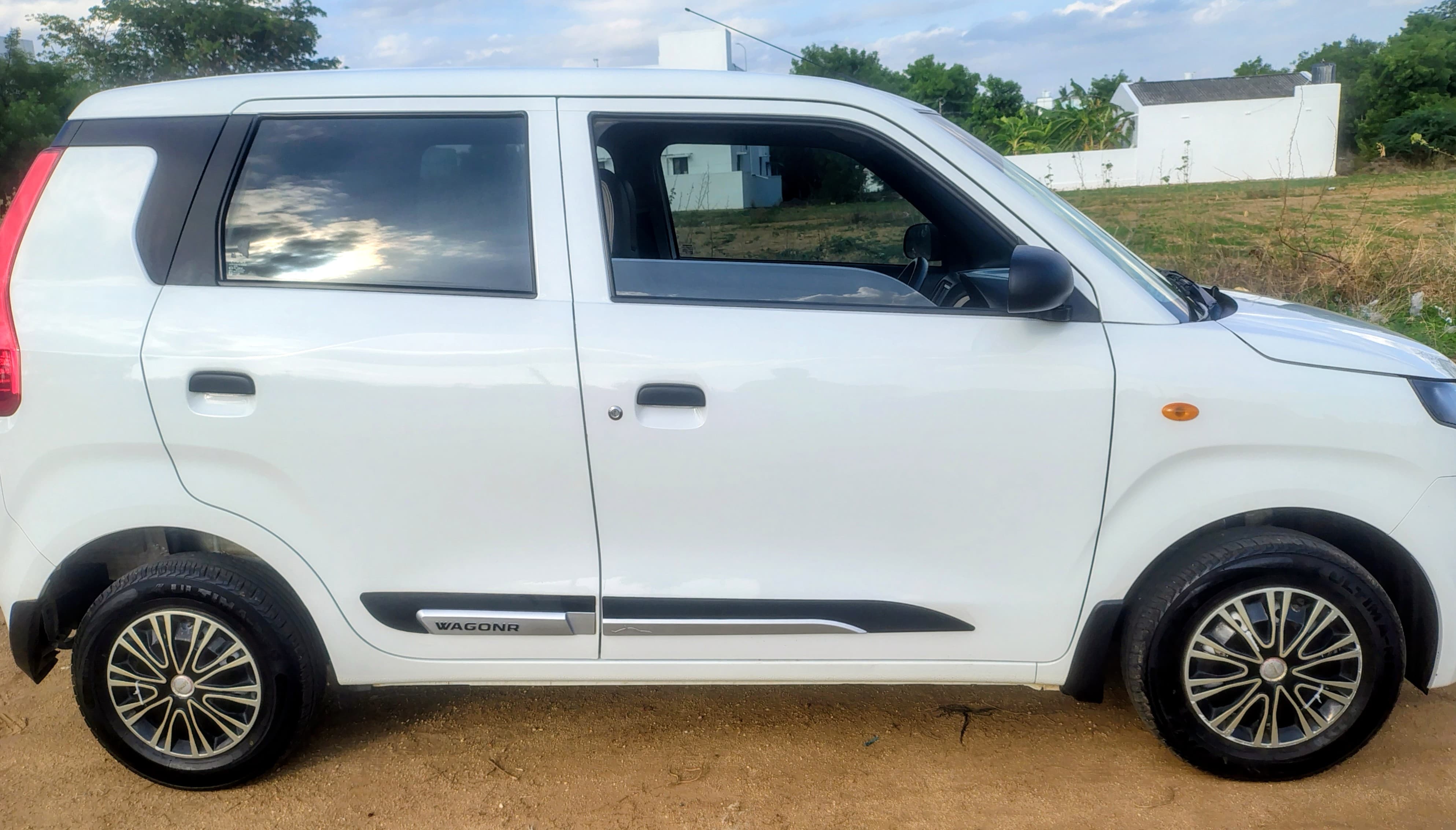 Maruti Suzuki Wagon R - Image 2