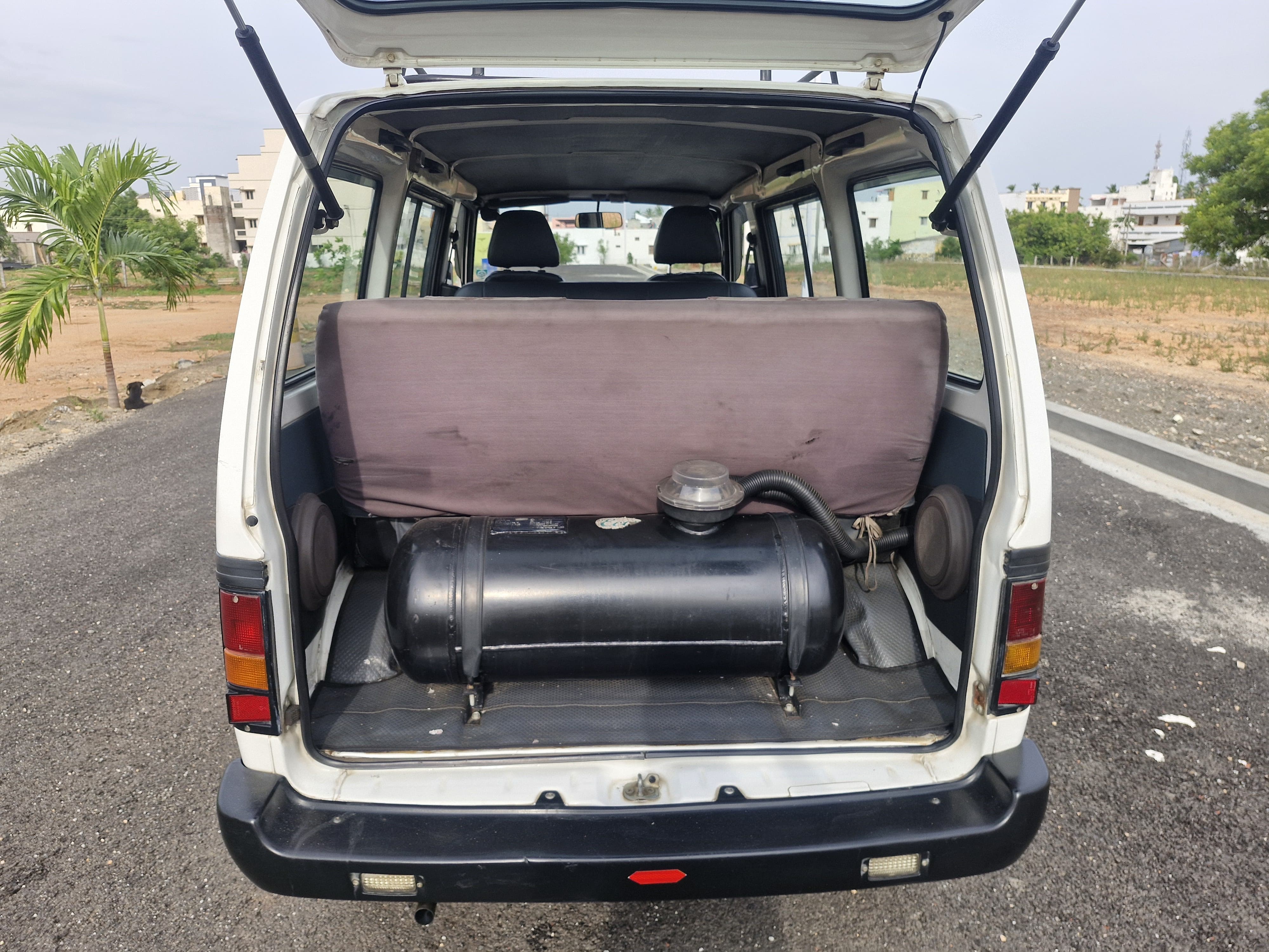 Maruti Suzuki Omni - Image 8