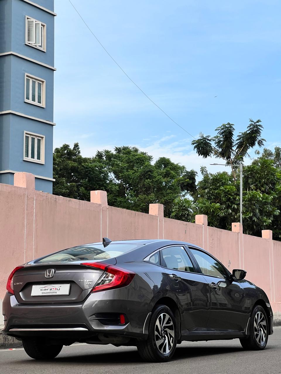 Honda Civic - Image 5