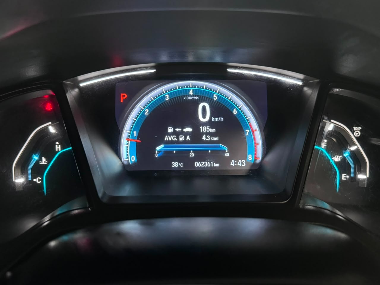 Honda Civic - Image 10