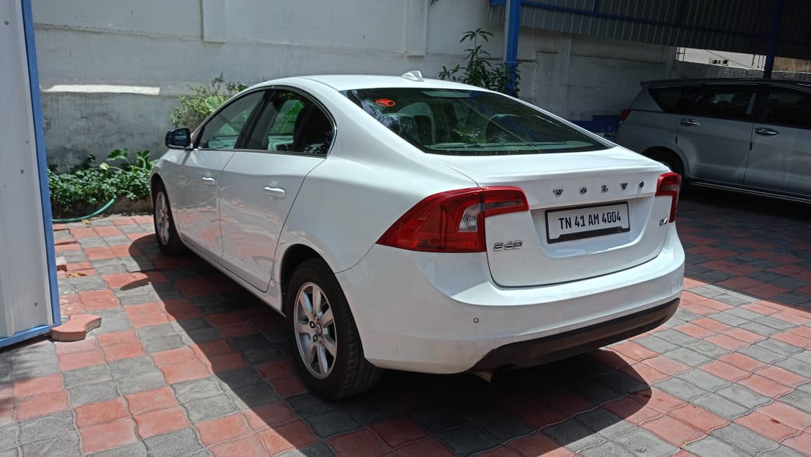 Volvo S60 - Image 6