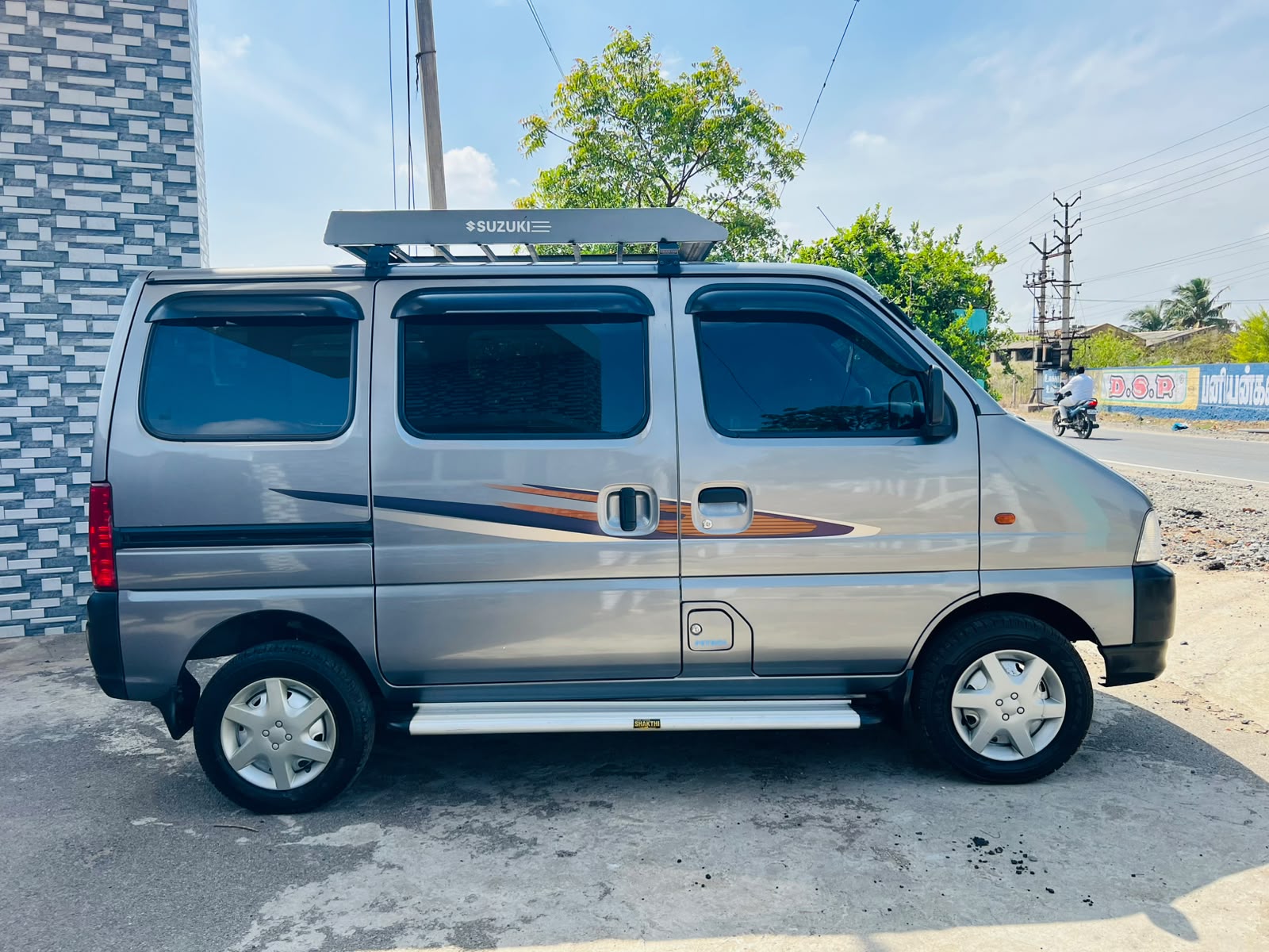 Maruti Suzuki Eeco - Image 5