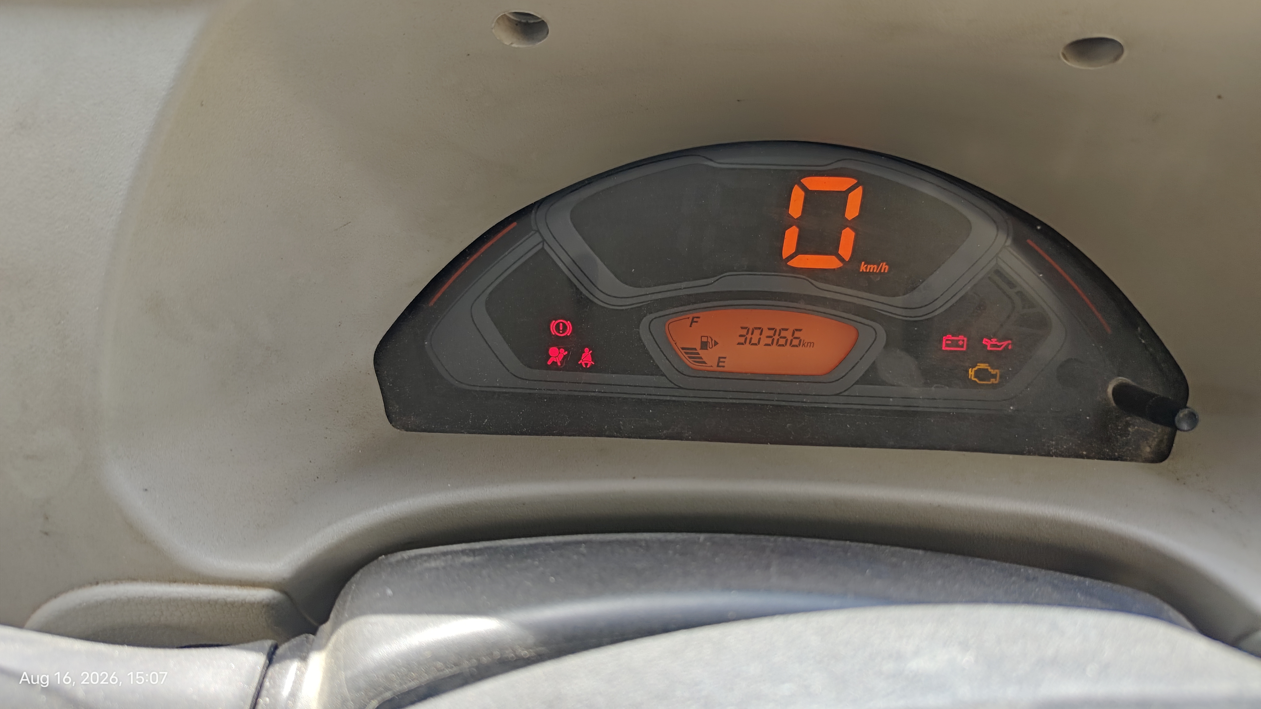 Maruti Suzuki Eeco - Image 7