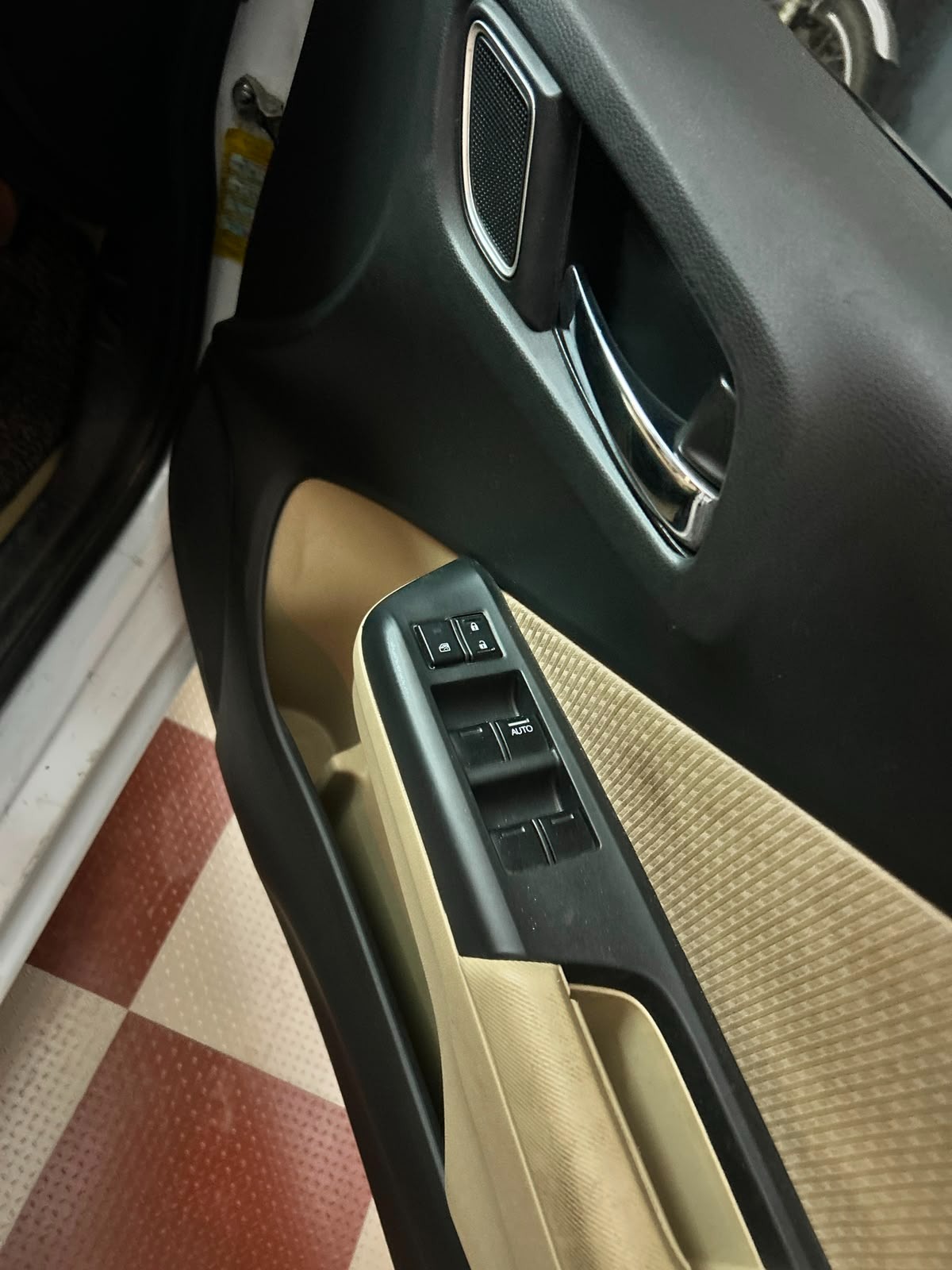 Honda City - Image 8