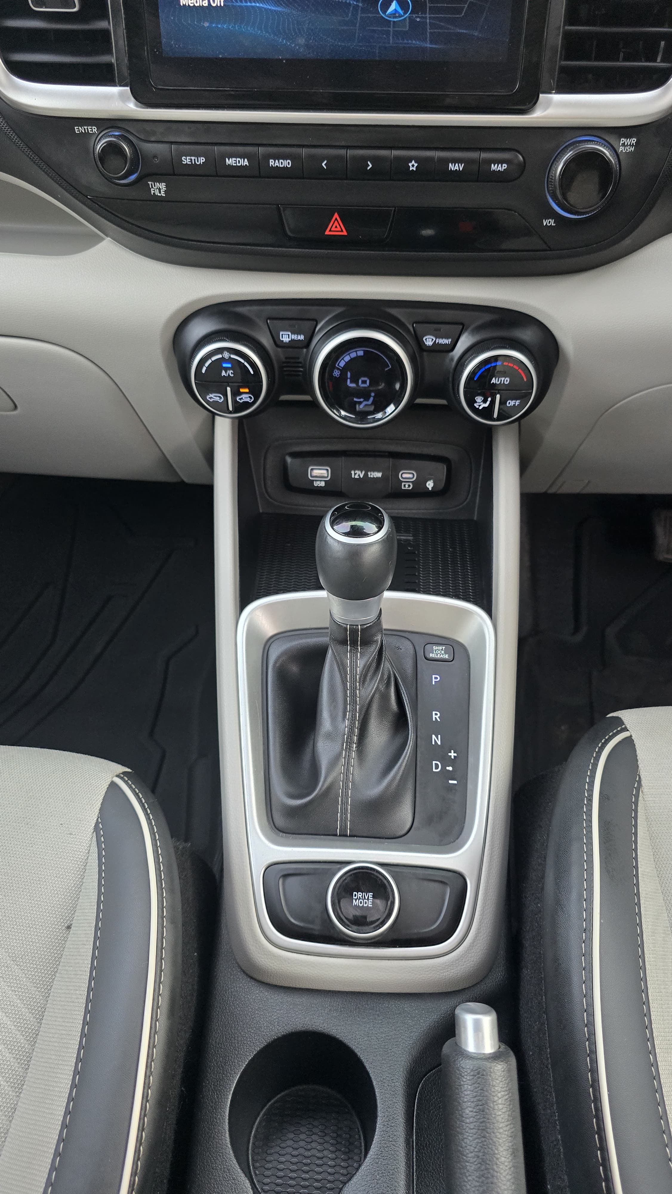 Hyundai Venue - Image 5
