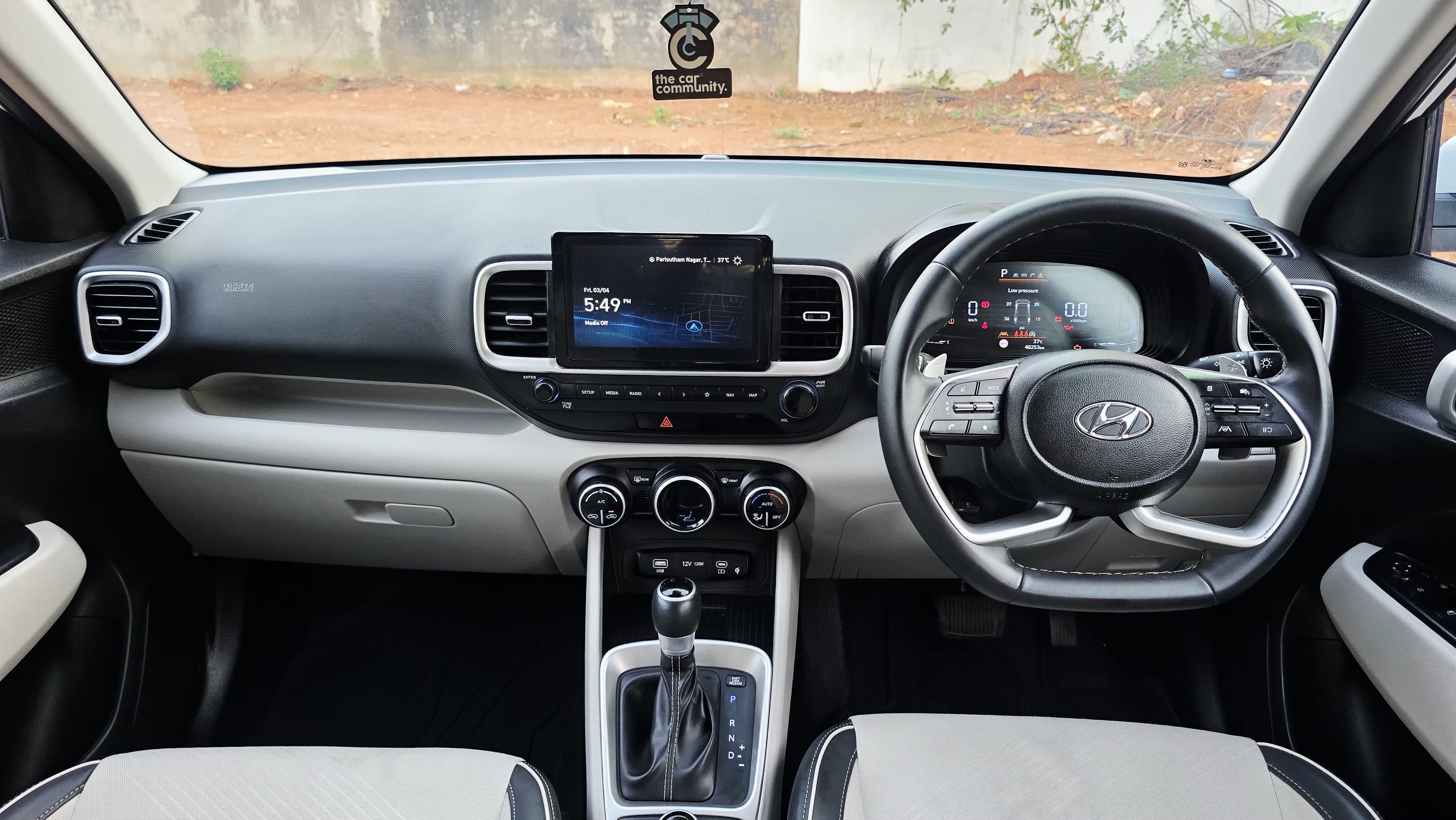 Hyundai Venue - Image 8