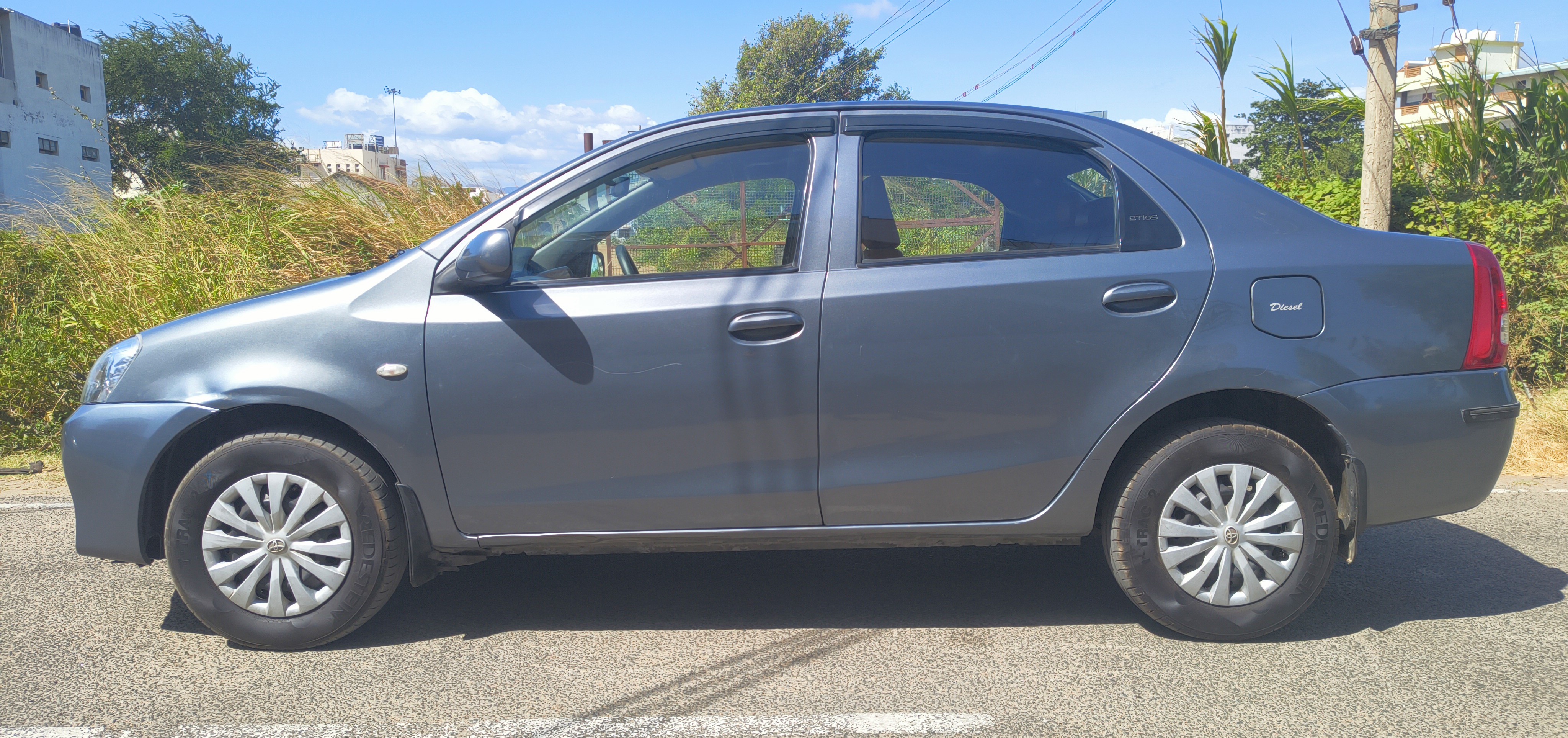 Toyota Etios - Image 2