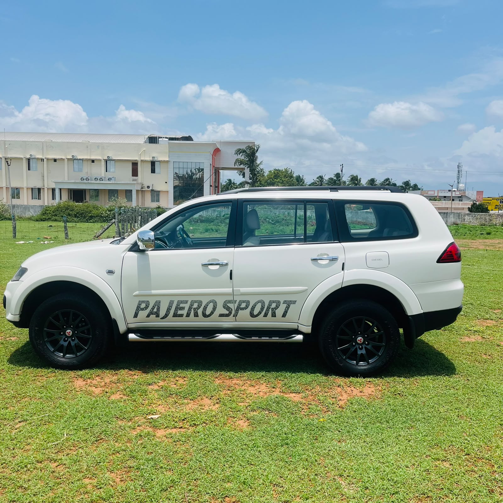 Mitsubishi Pajero Sport - Image 3
