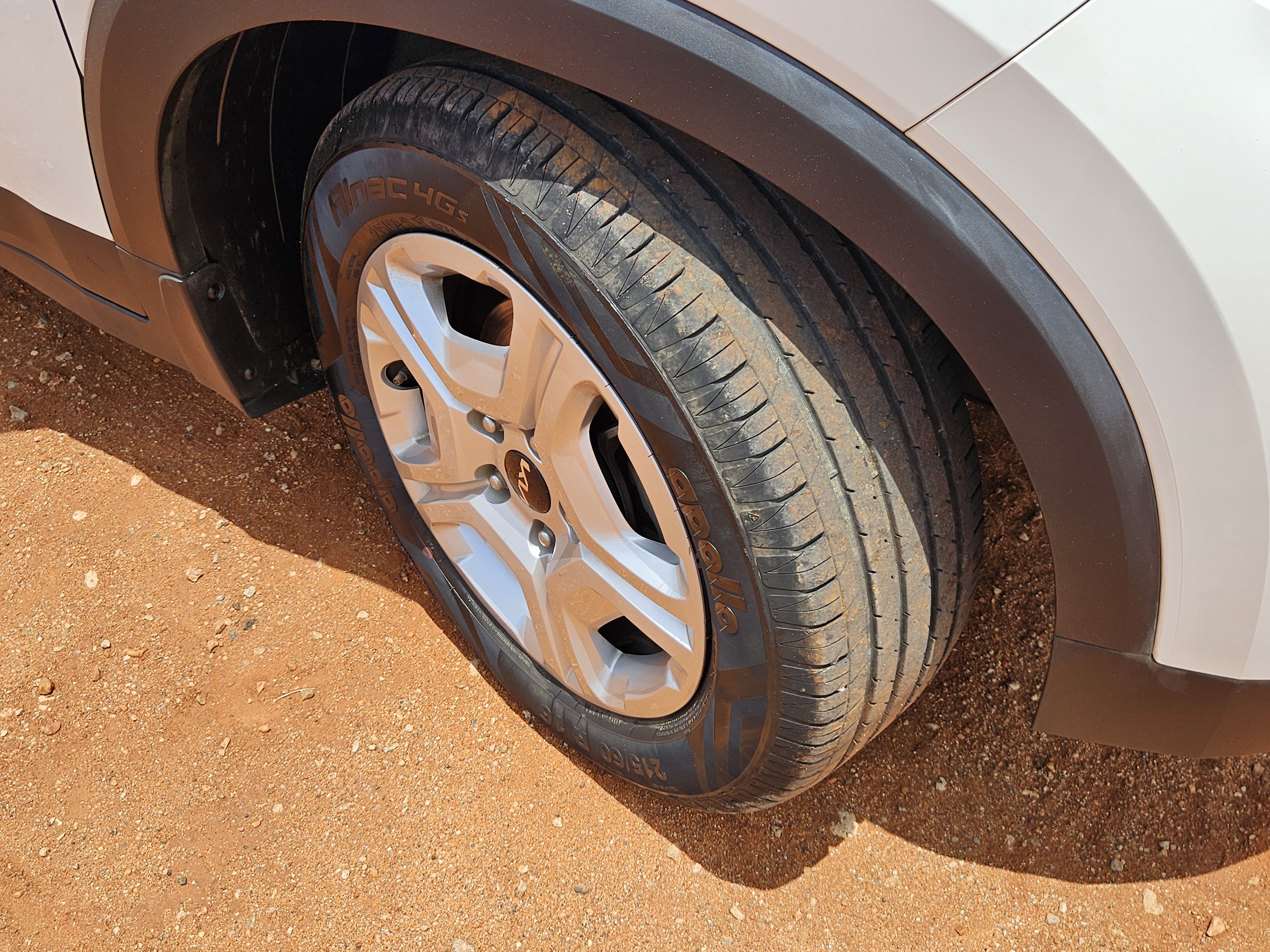 Kia Sonet - Image 10