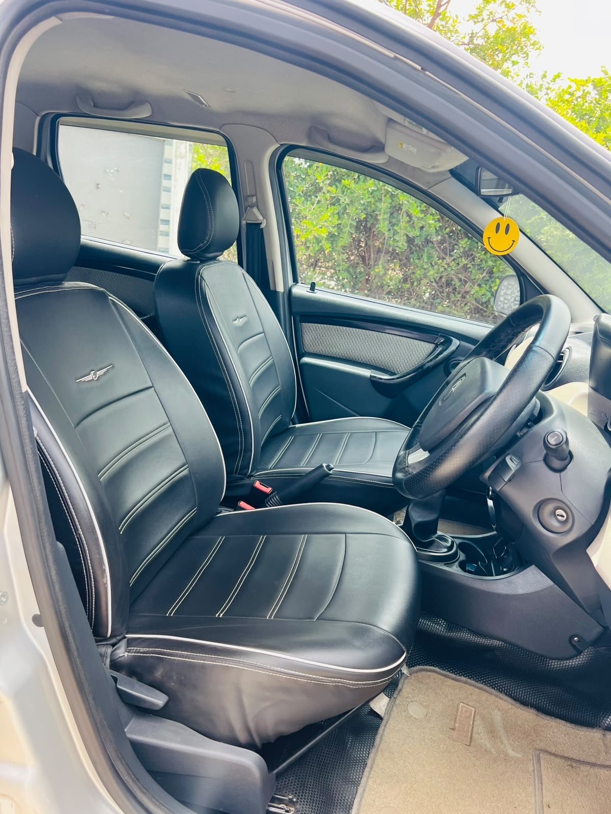Renault Duster - Image 9