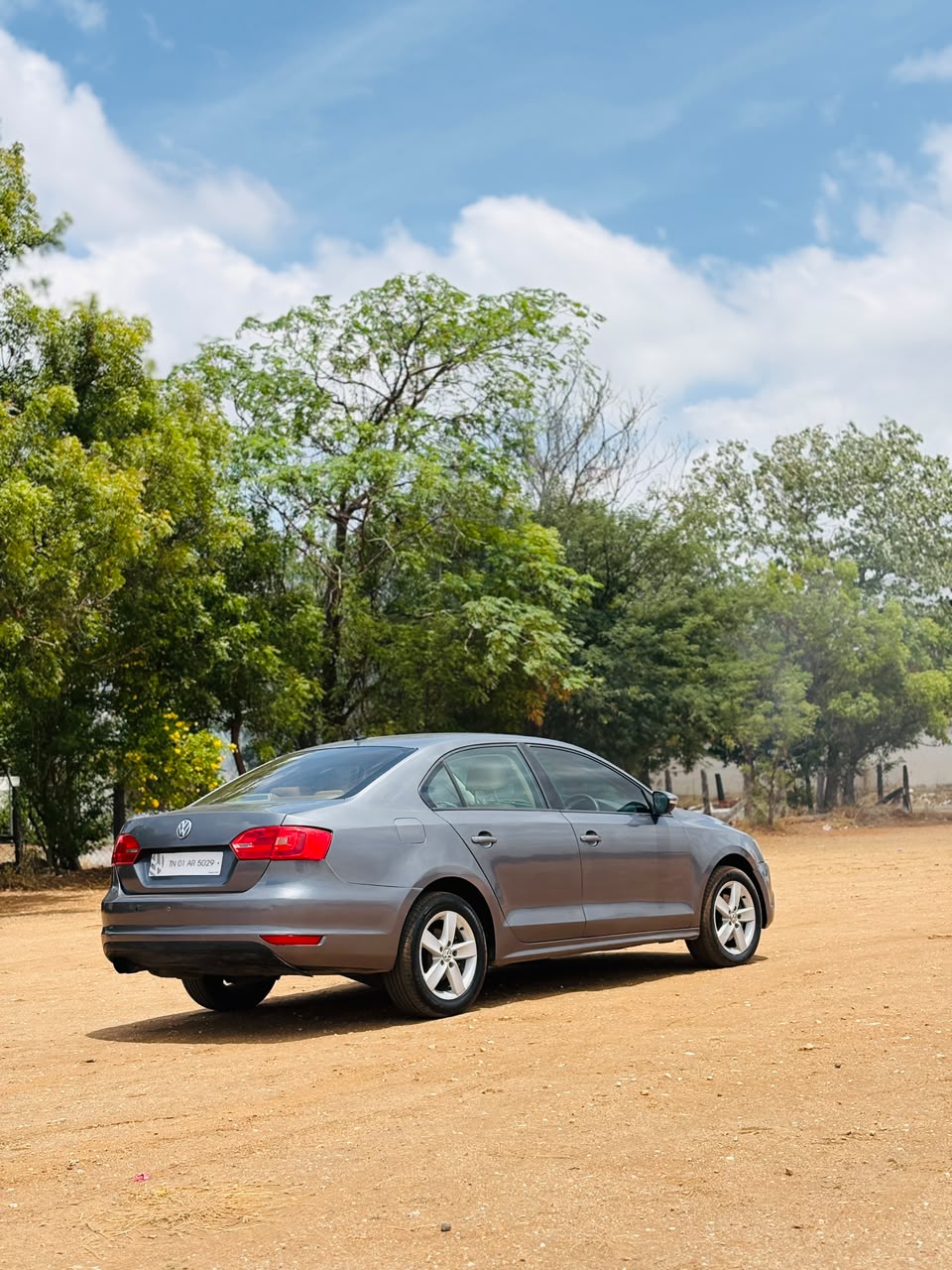 Volkswagen Jetta - Image 4