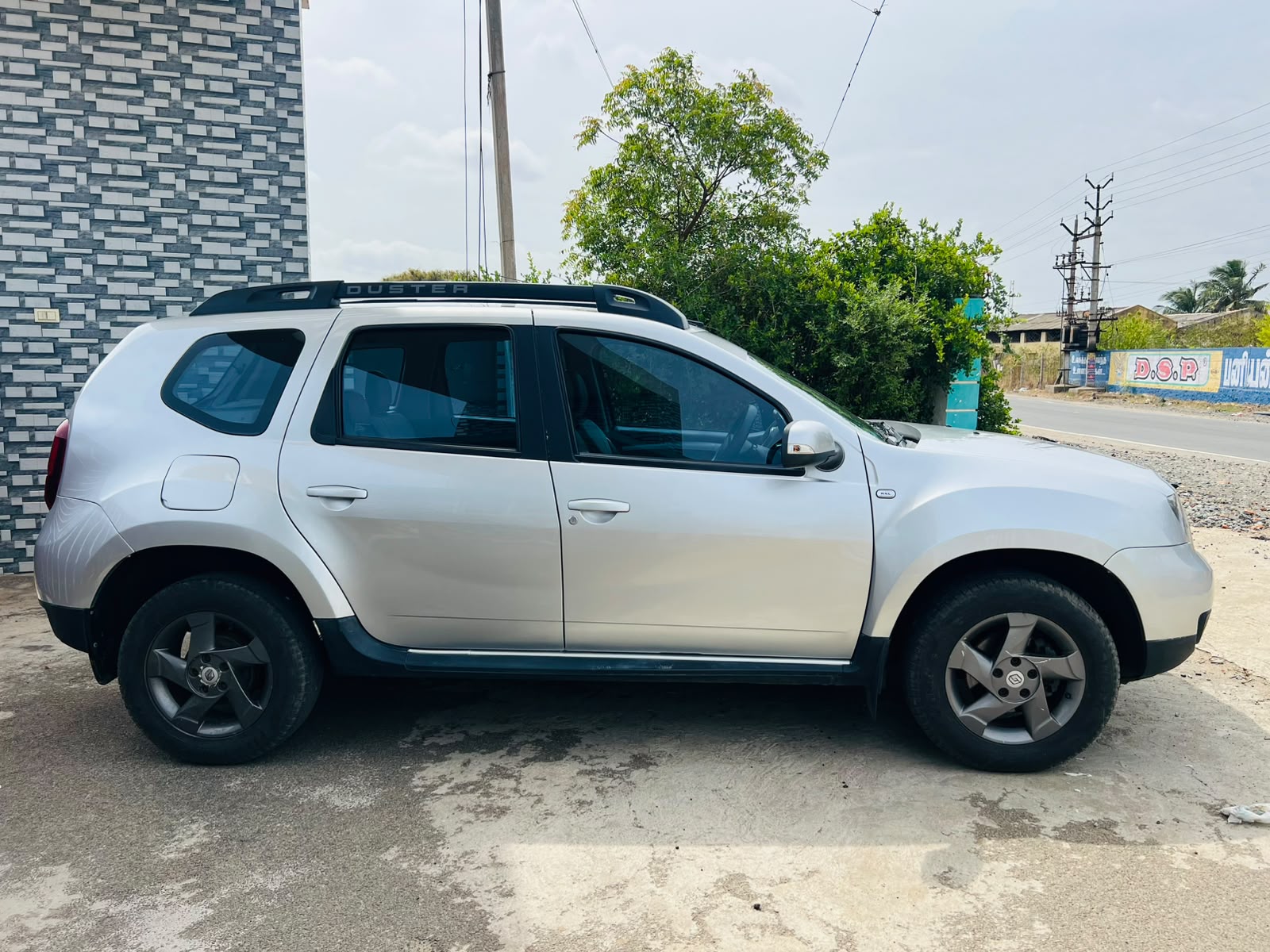 Renault Duster - Image 5