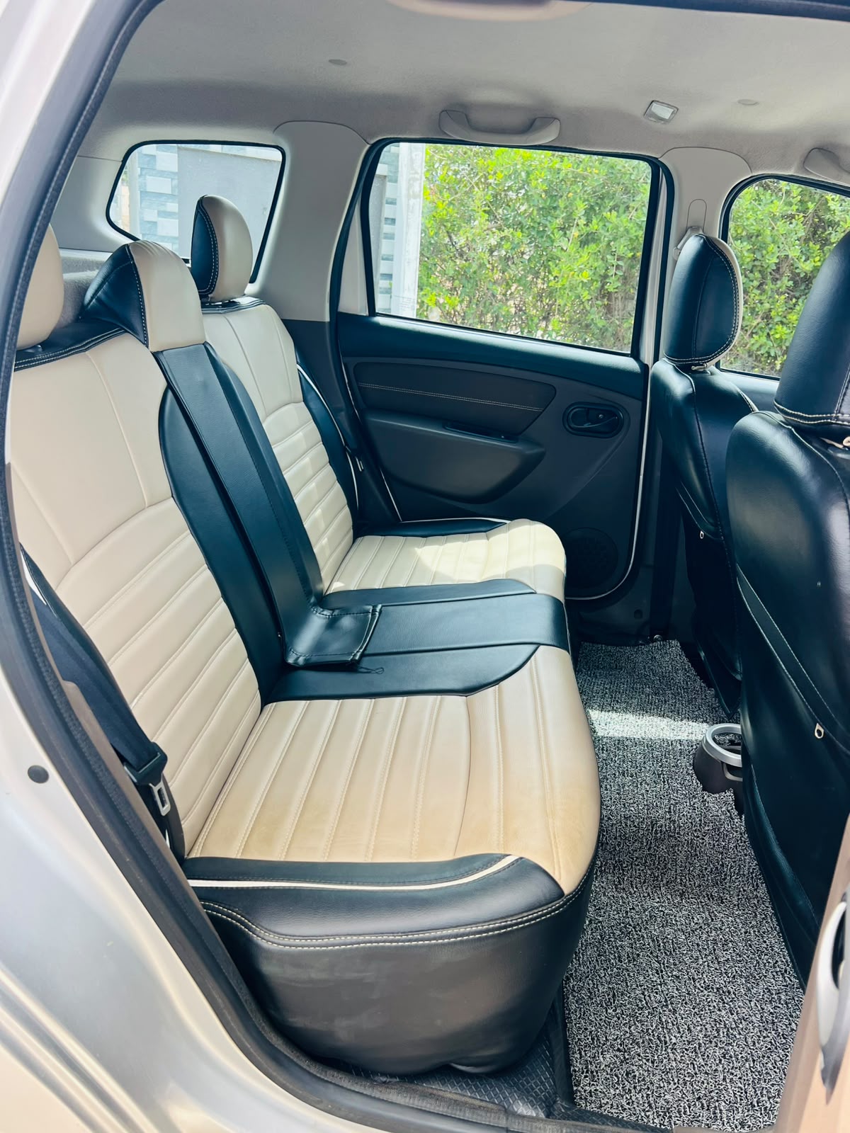 Renault Duster - Image 8