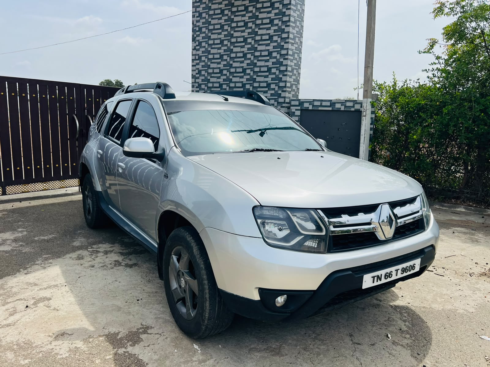 Renault Duster - Image 3