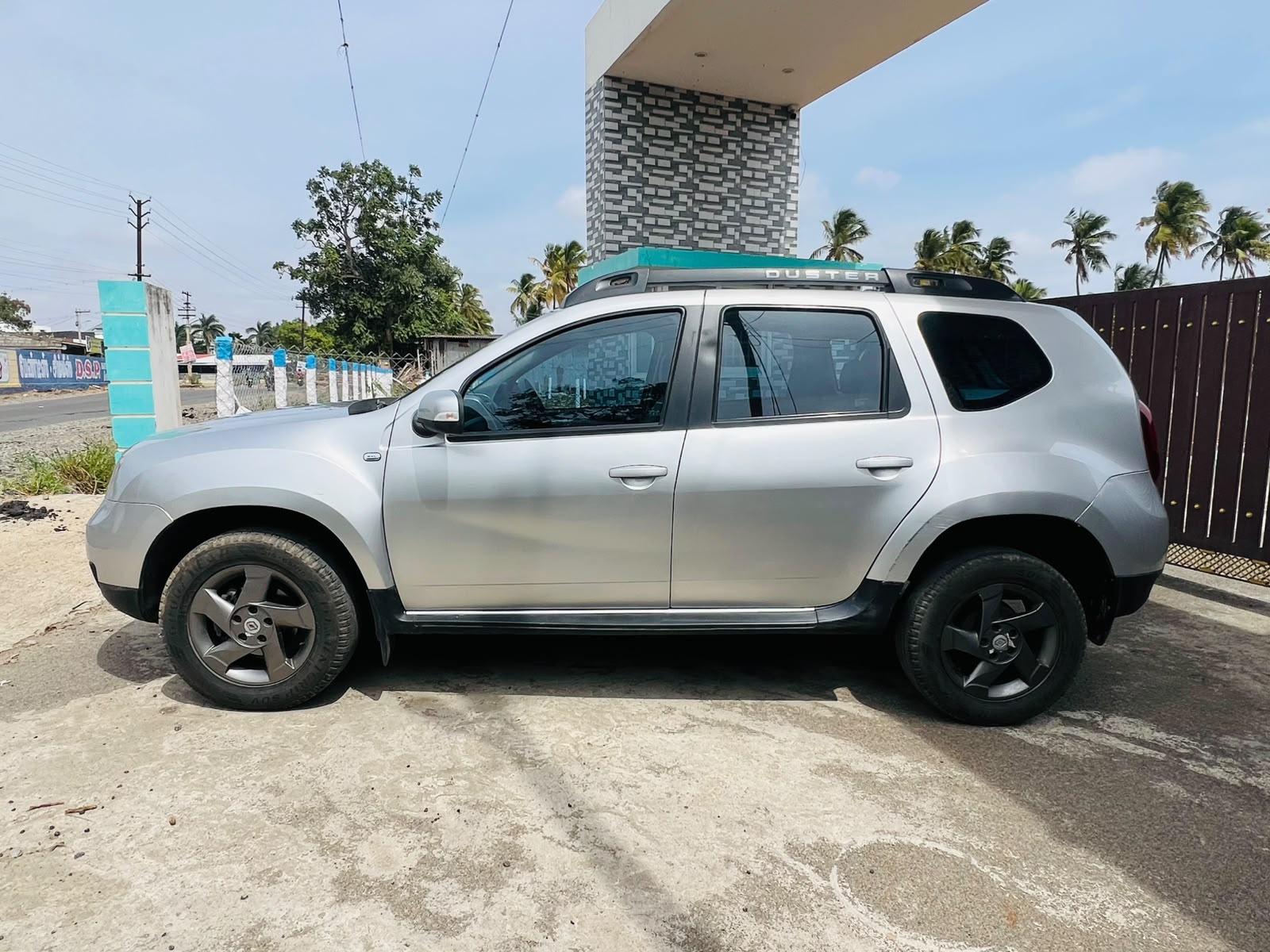 Renault Duster - Image 4