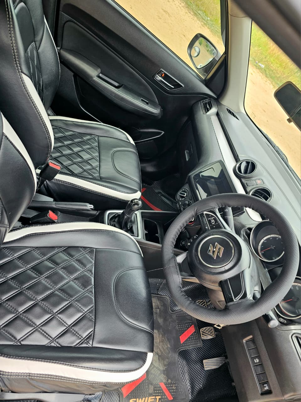 Maruti Suzuki Swift - Image 3