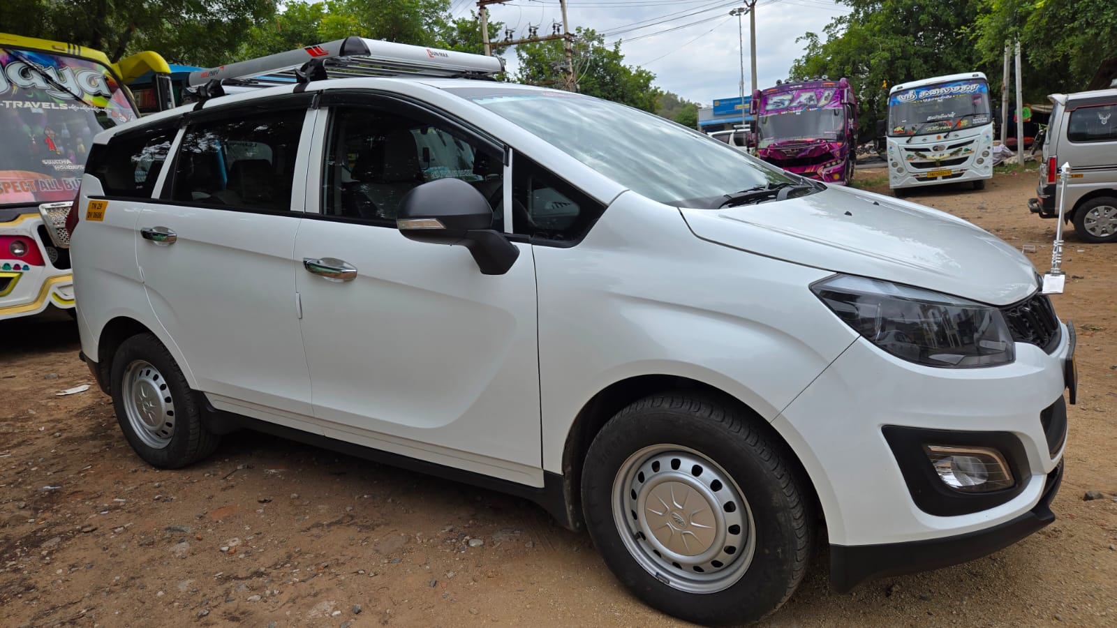 Mahindra Marazzo - Image 2