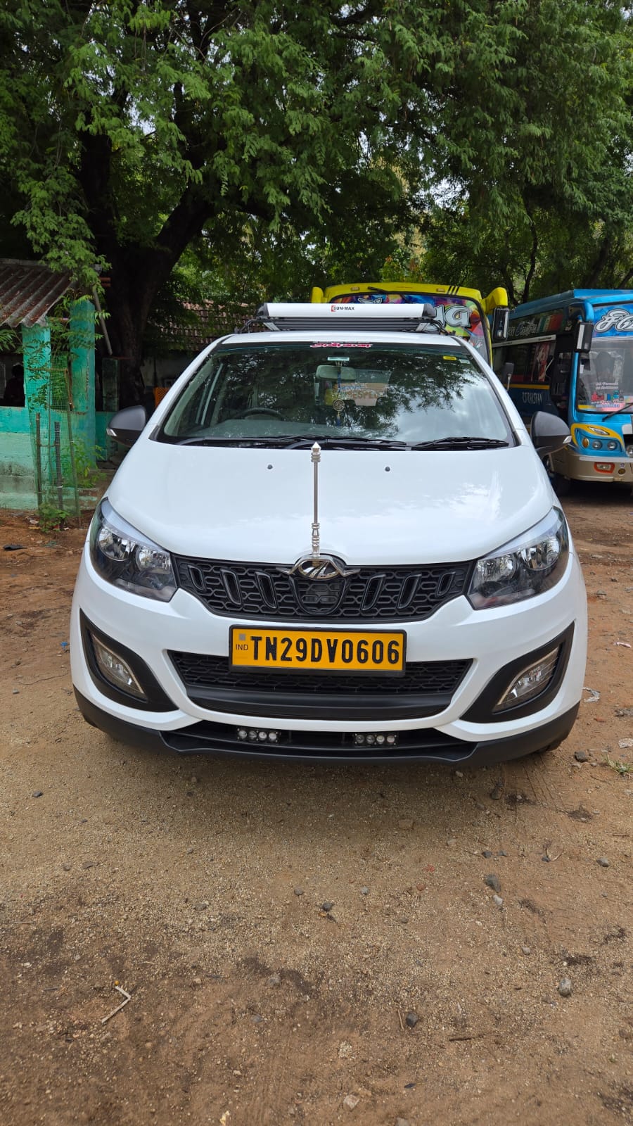 Mahindra Marazzo