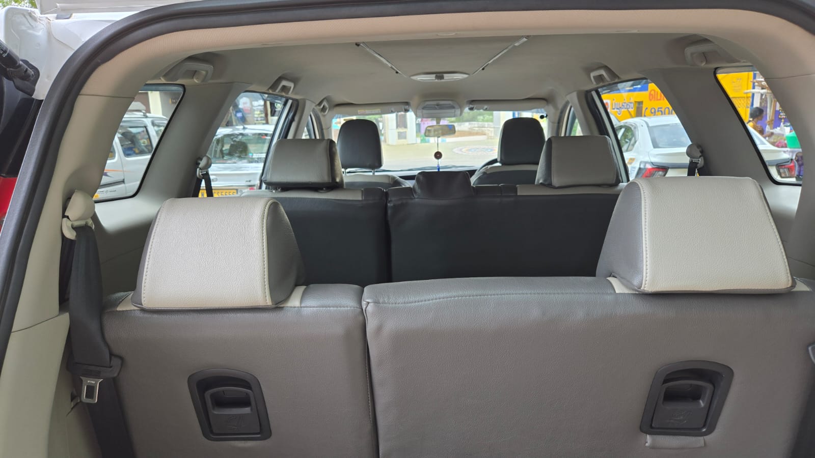 Mahindra Marazzo - Image 8