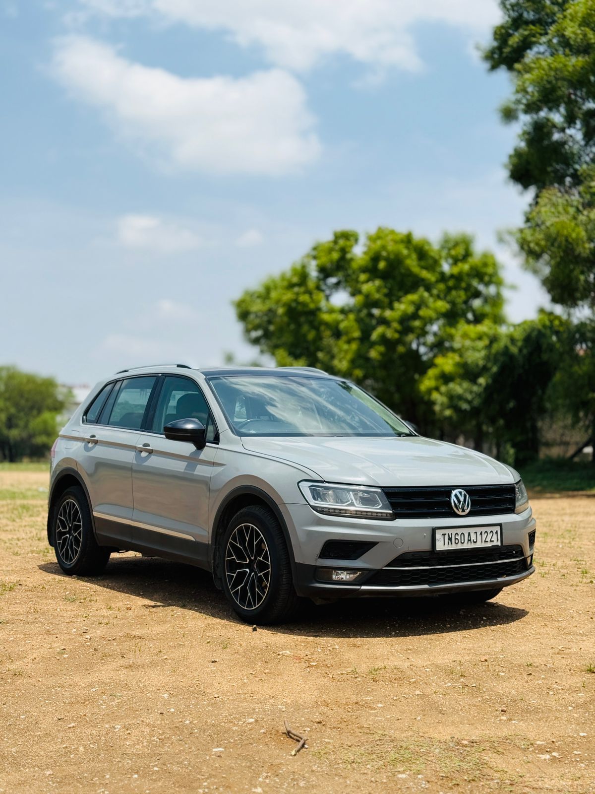 Volkswagen Tiguan - Image 8
