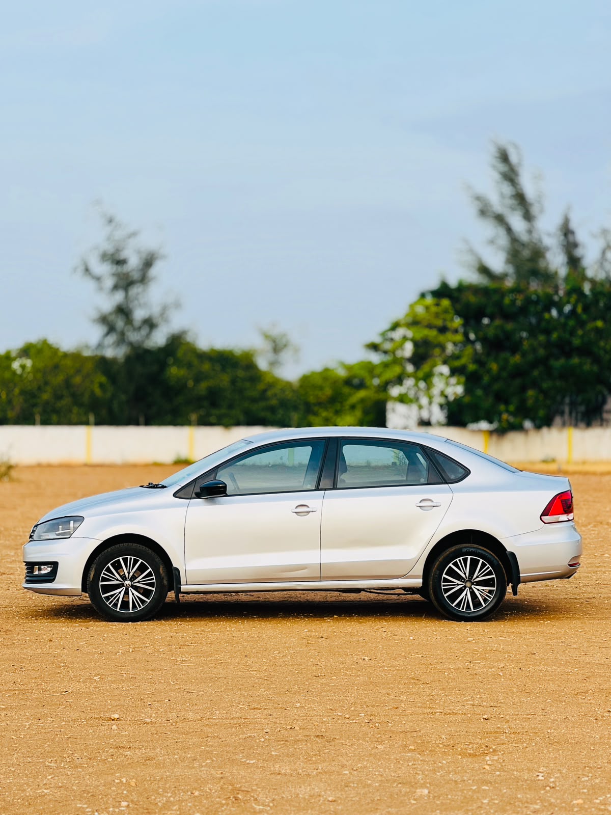 Volkswagen Vento - Image 6