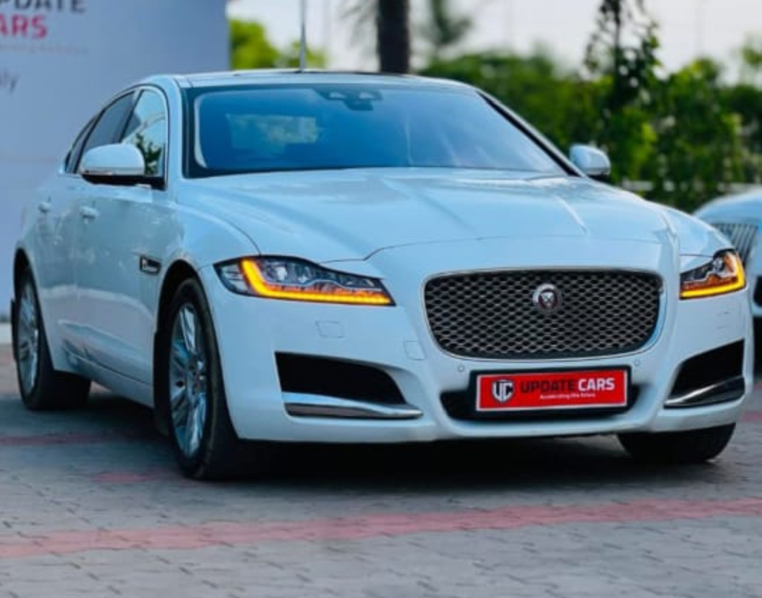 Jaguar XF - Image 3