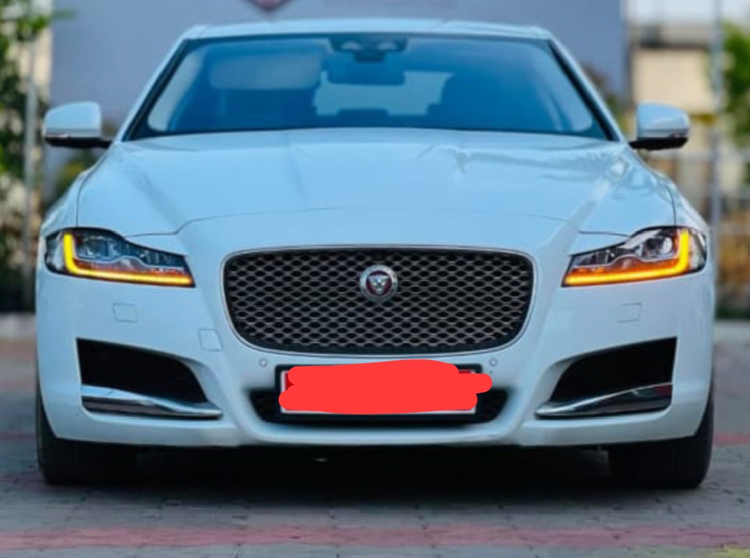 Jaguar XF - Image 4