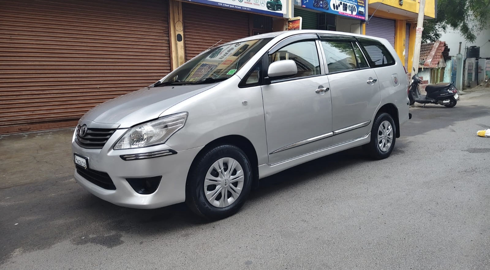 Toyota Innova - Image 3