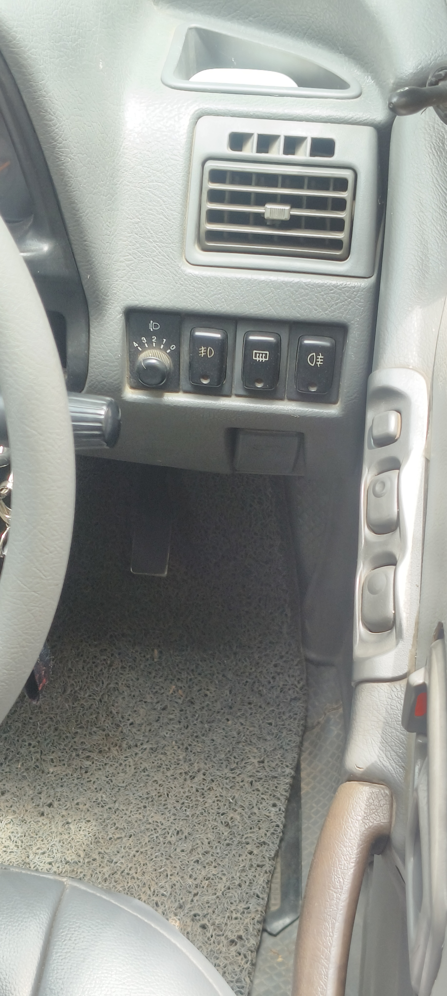 Maruti Suzuki Zen - Image 6