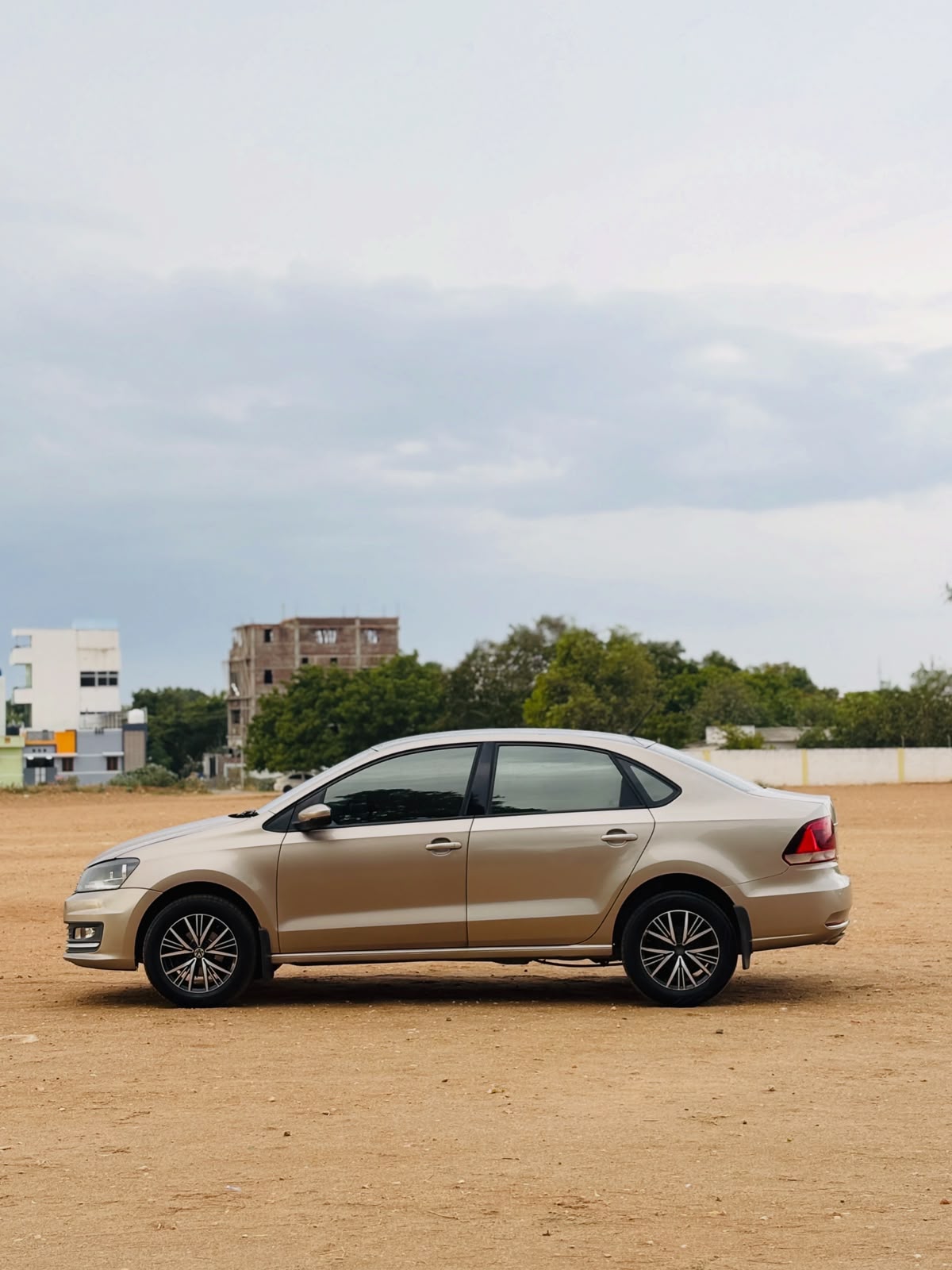 Volkswagen Vento - Image 8