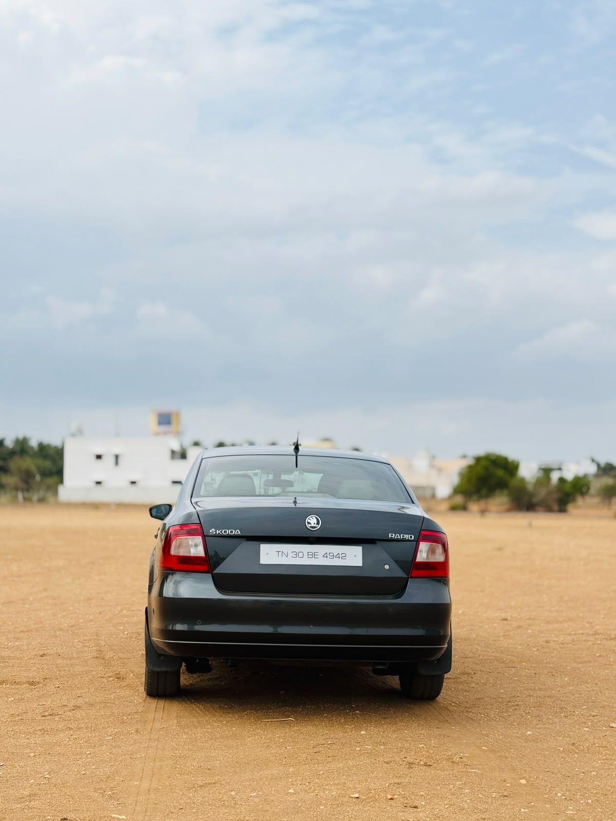 Skoda Rapid - Image 8