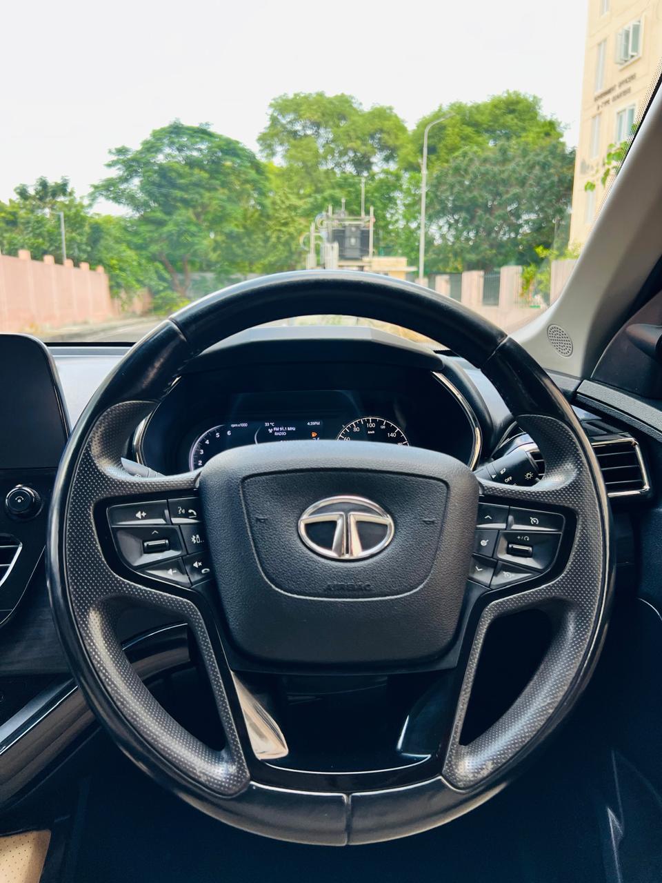 Tata Safari - Image 9
