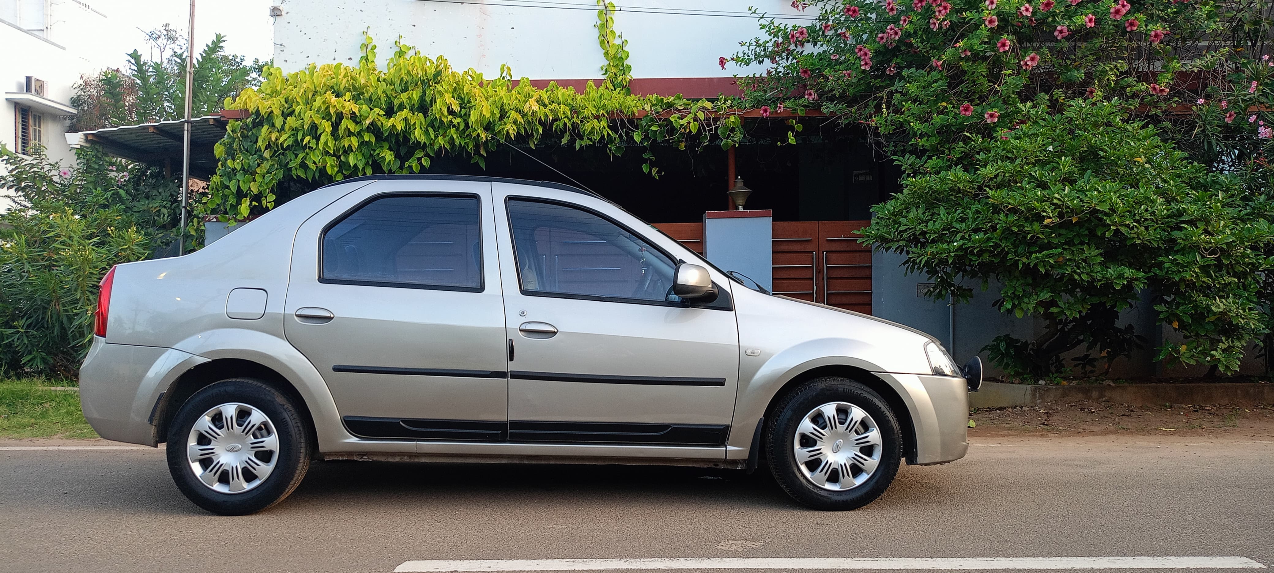 Mahindra Verito - Image 4