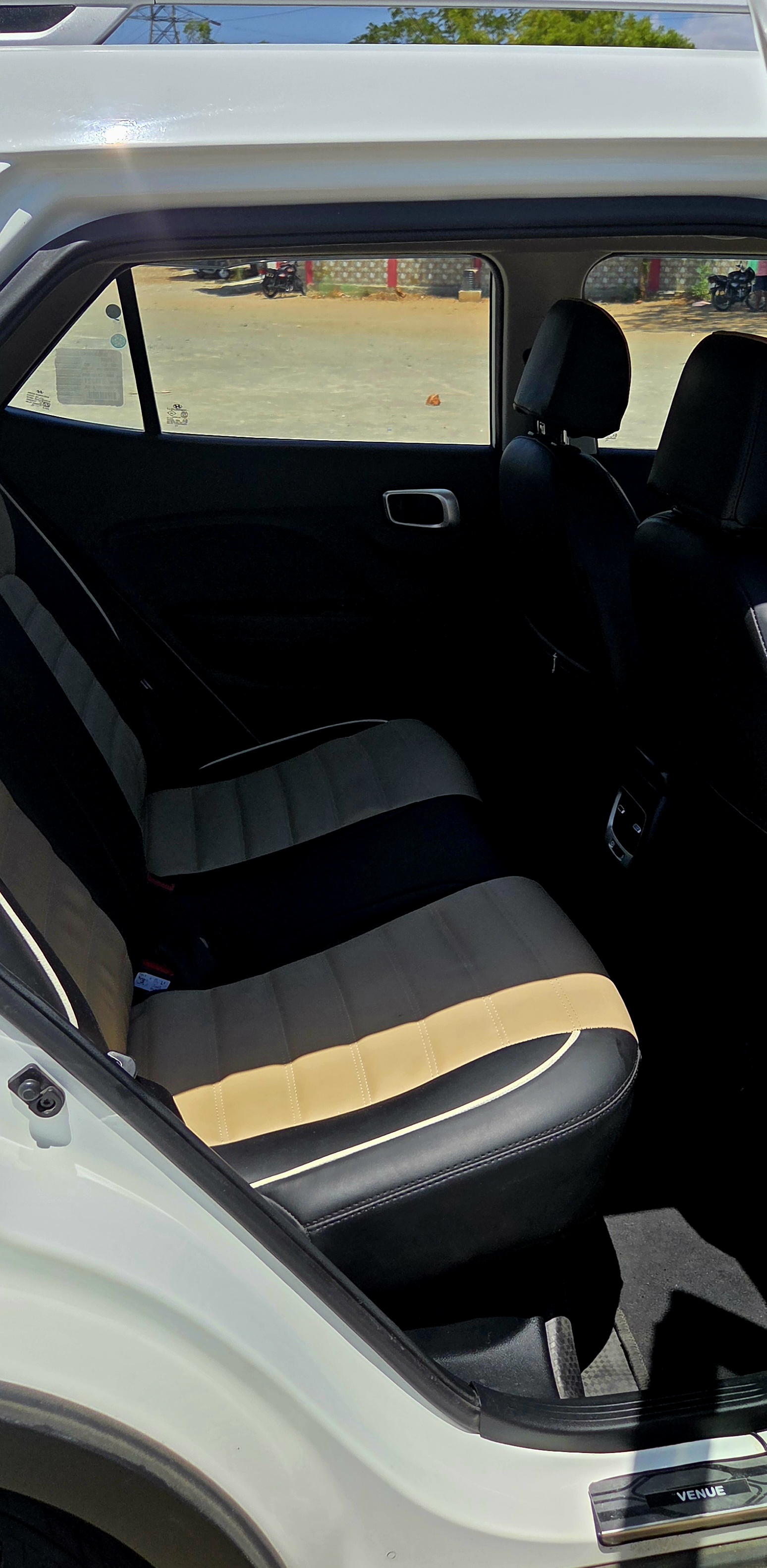 Hyundai Venue - Image 10