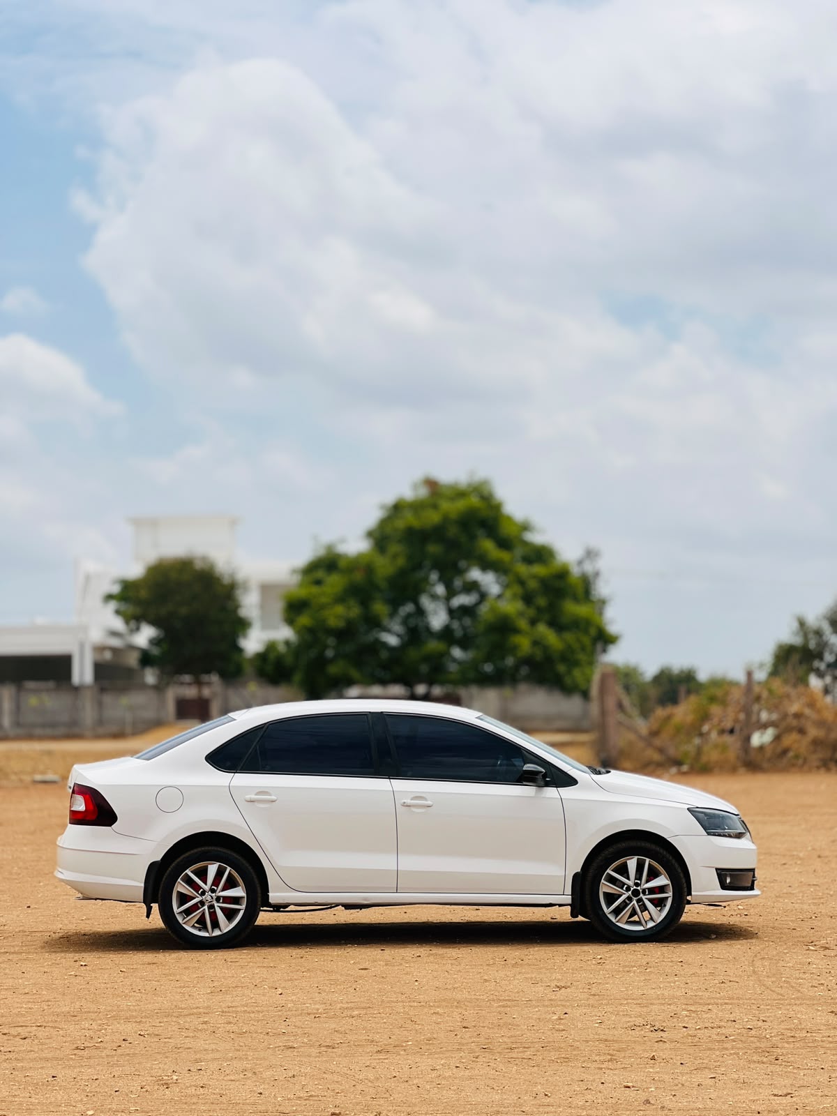 Skoda Rapid - Image 5