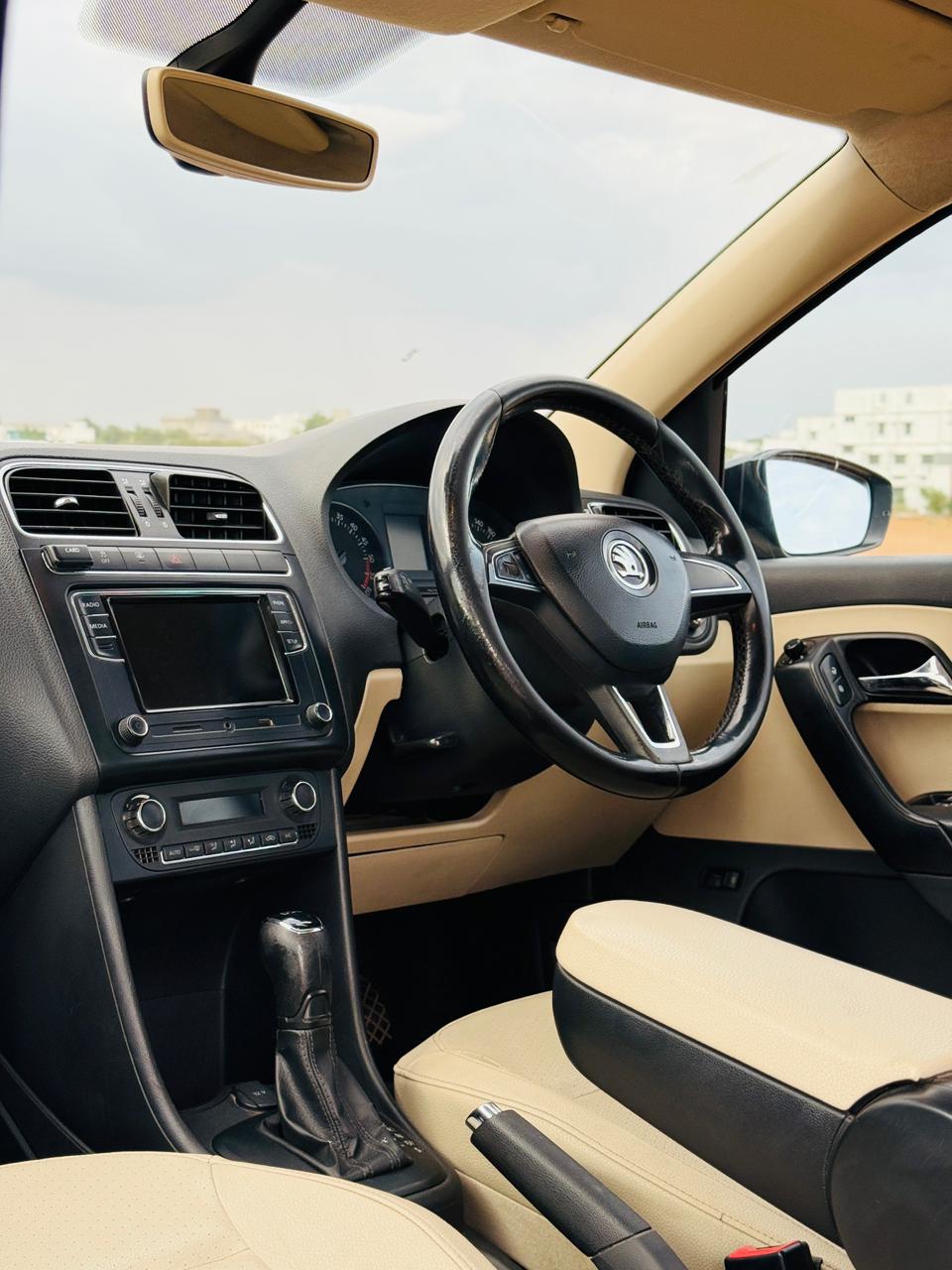 Skoda Rapid - Image 8