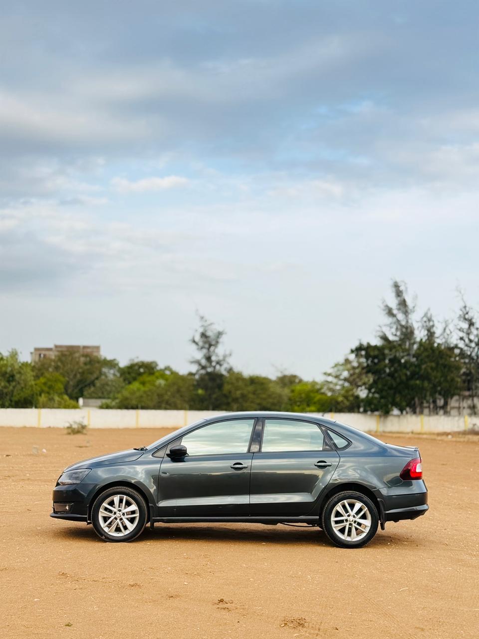 Skoda Rapid - Image 7