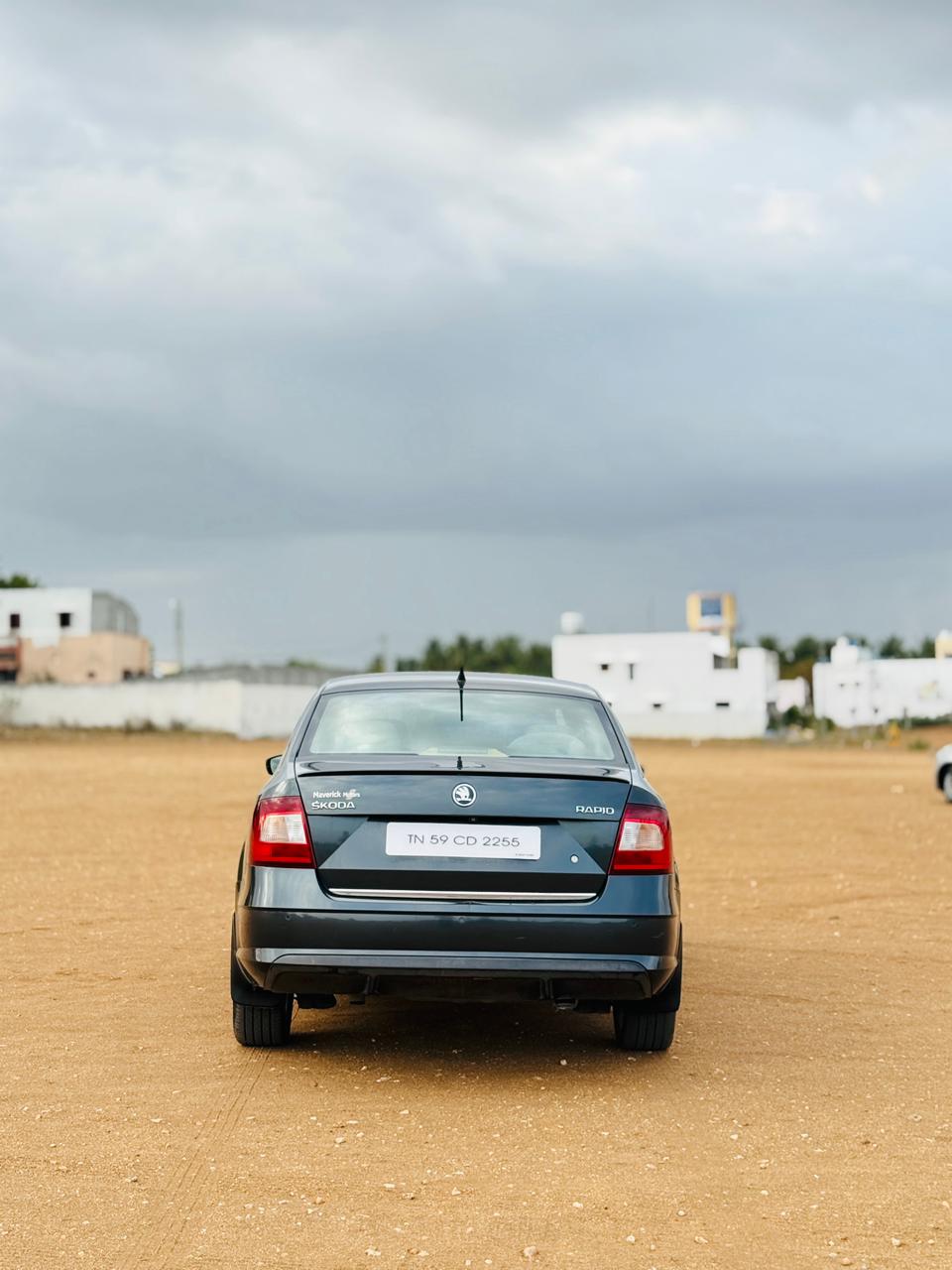 Skoda Rapid - Image 10