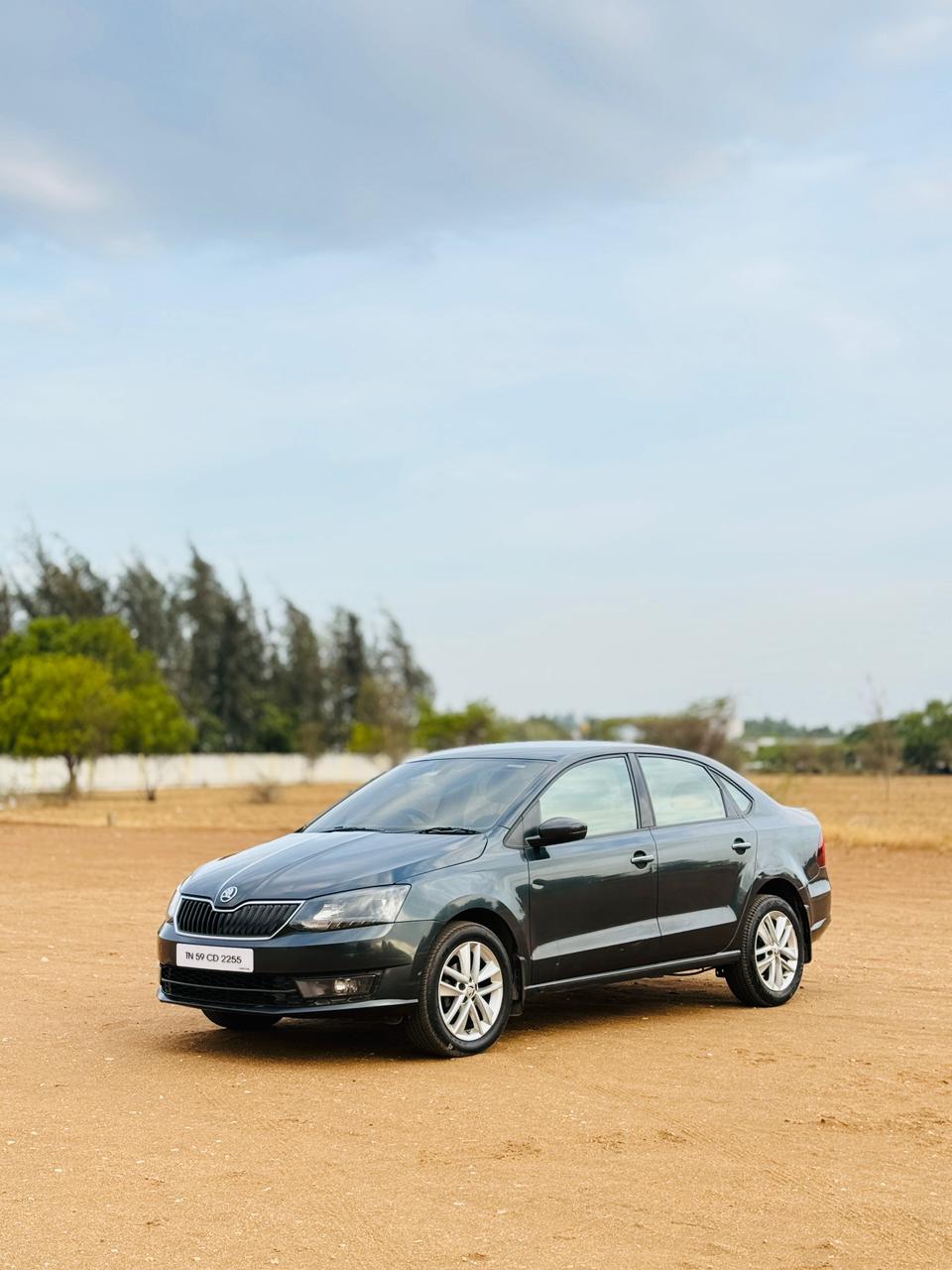 Skoda Rapid - Image 2