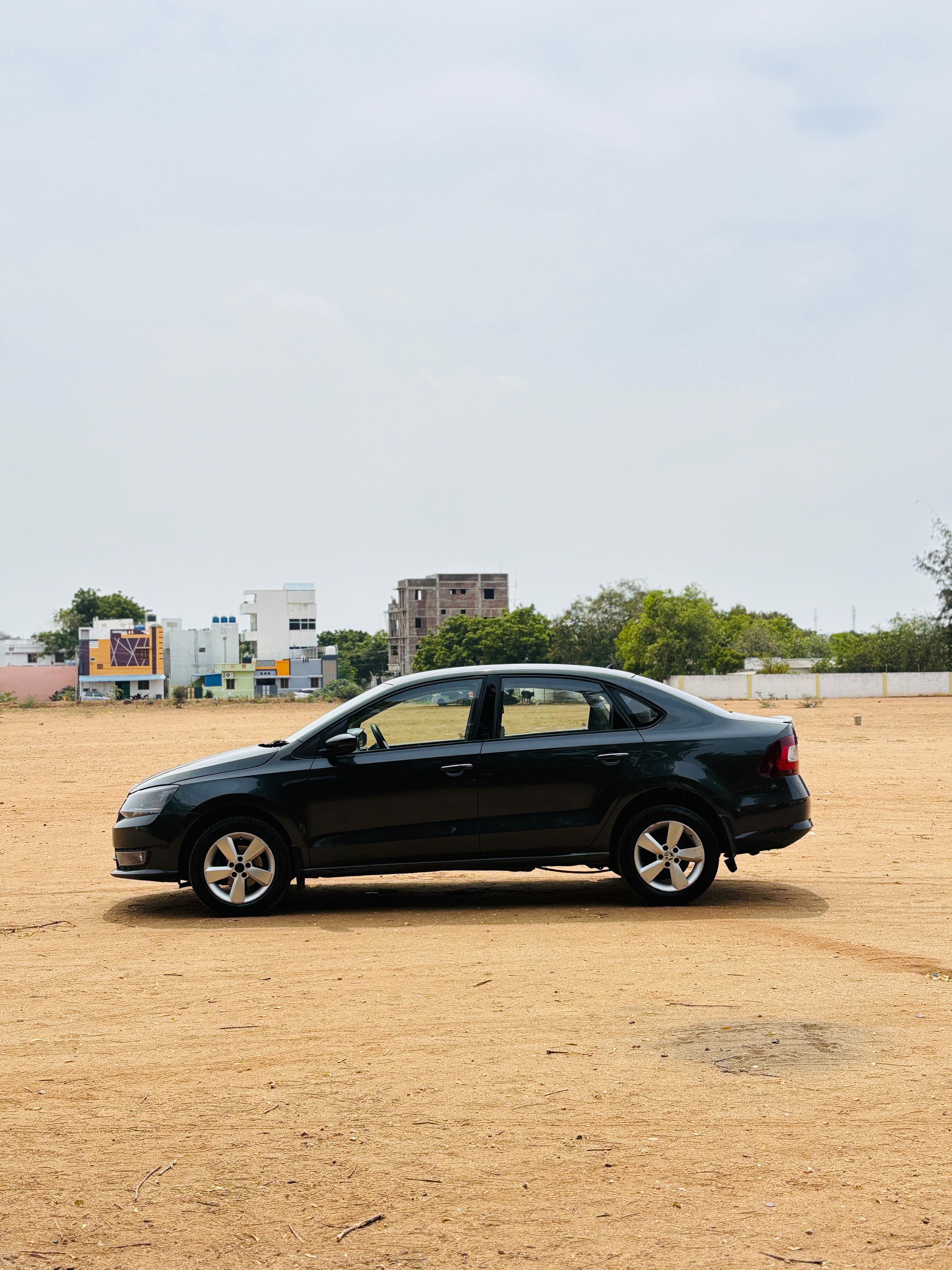 Skoda Rapid - Image 9