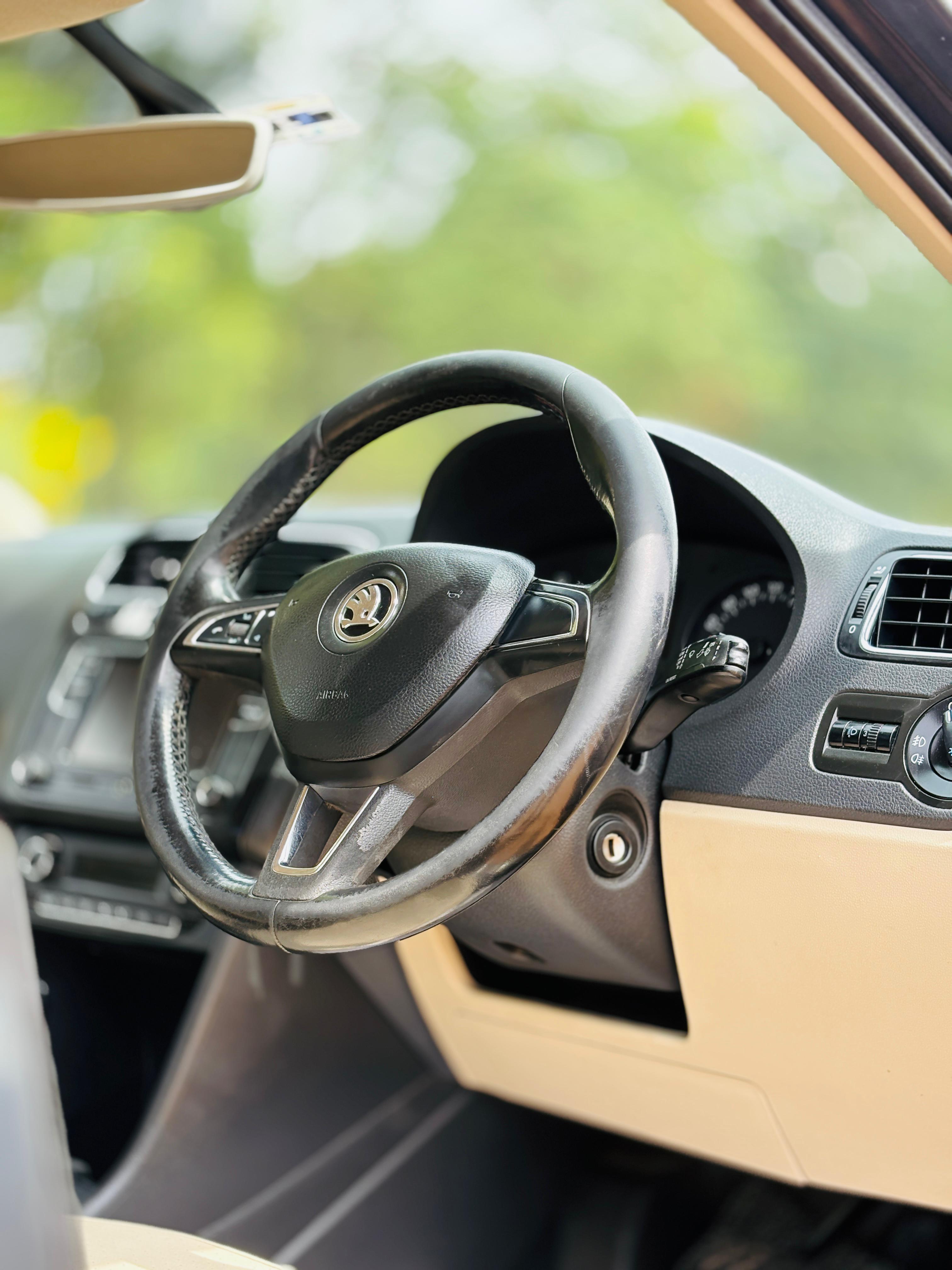 Skoda Rapid - Image 4