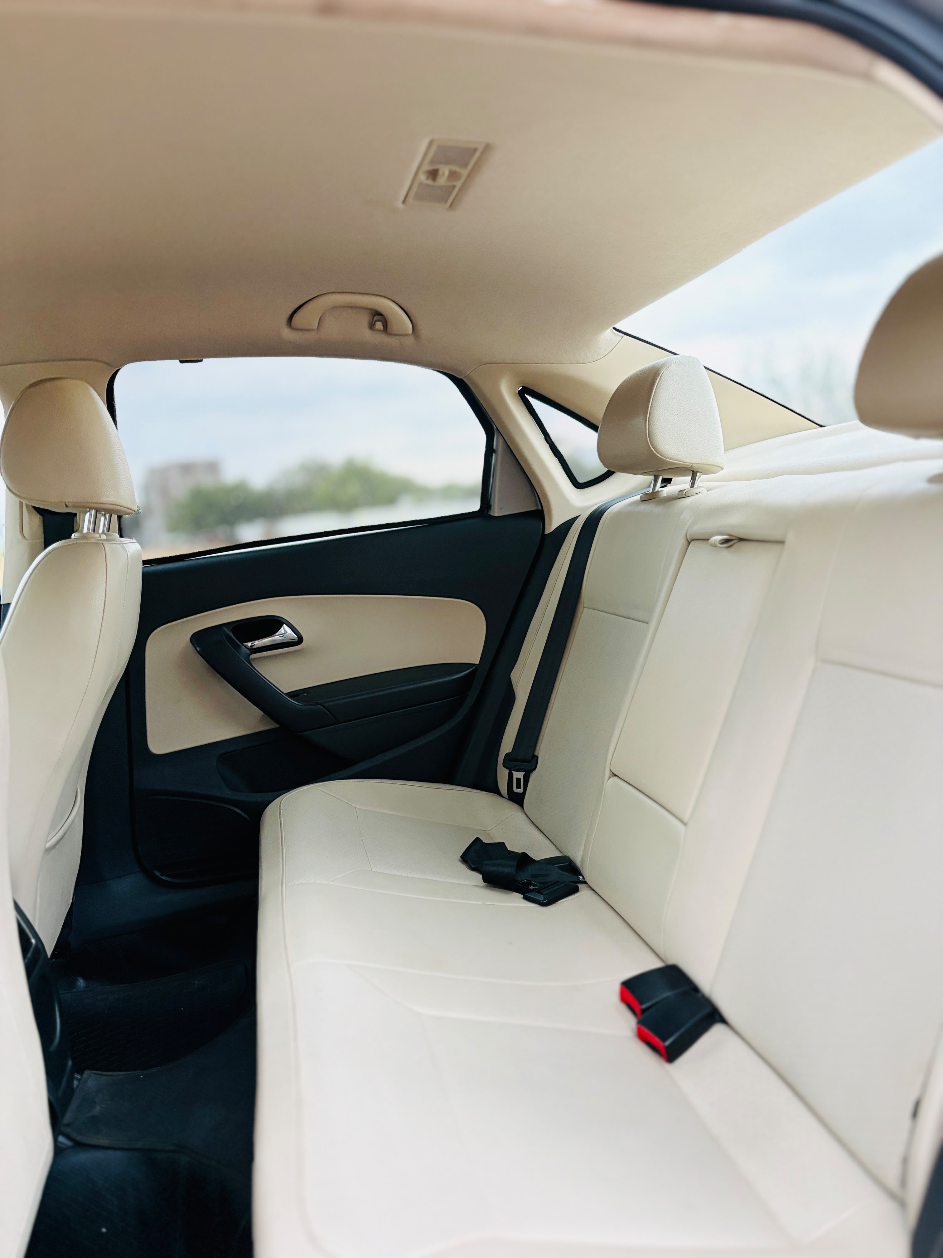Skoda Rapid - Image 7