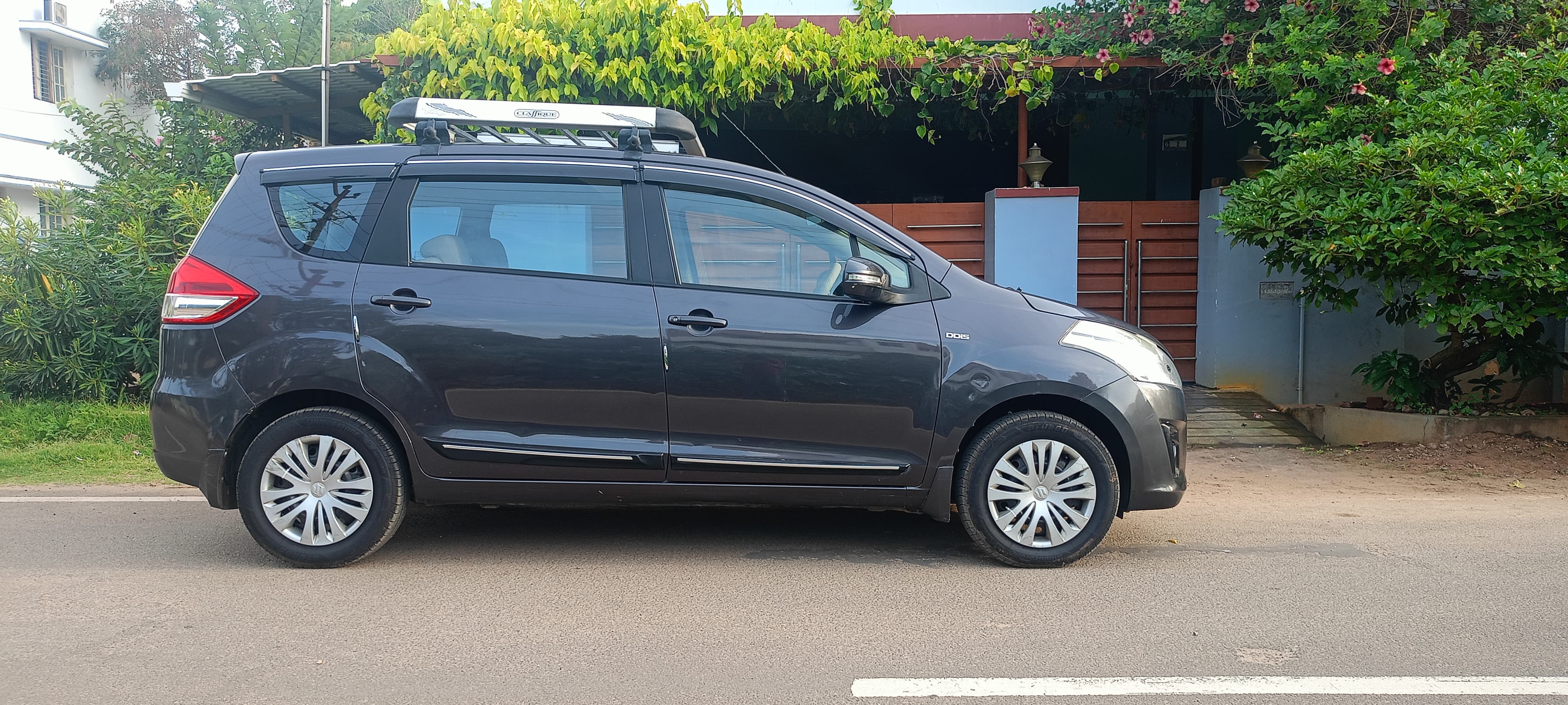 Maruti Suzuki Ertiga - Image 3