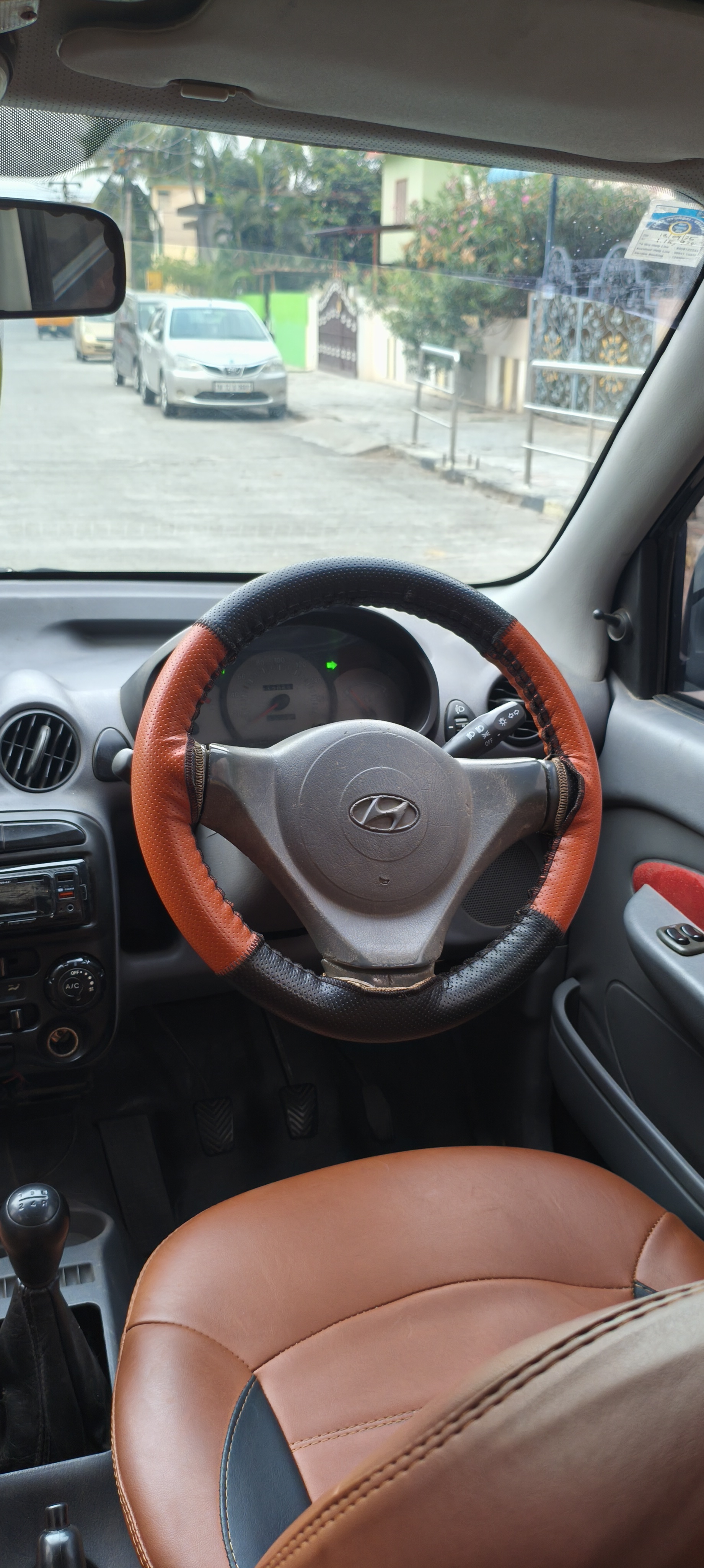 Hyundai Santro - Image 9