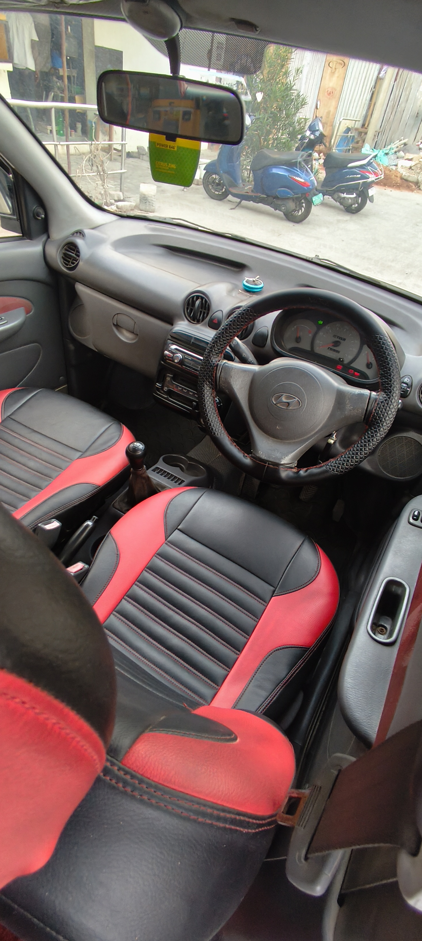 Hyundai Santro - Image 11