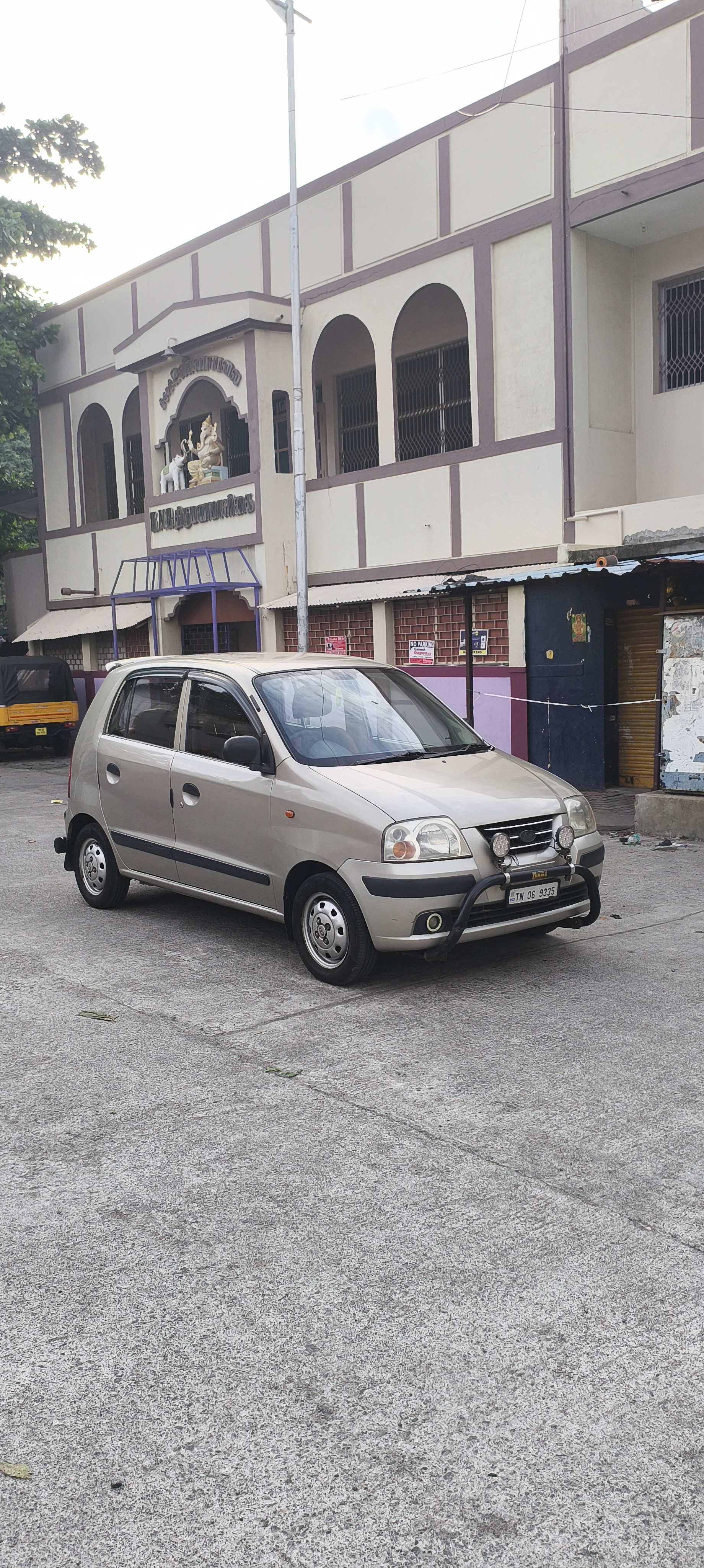 Hyundai Santro - Image 2